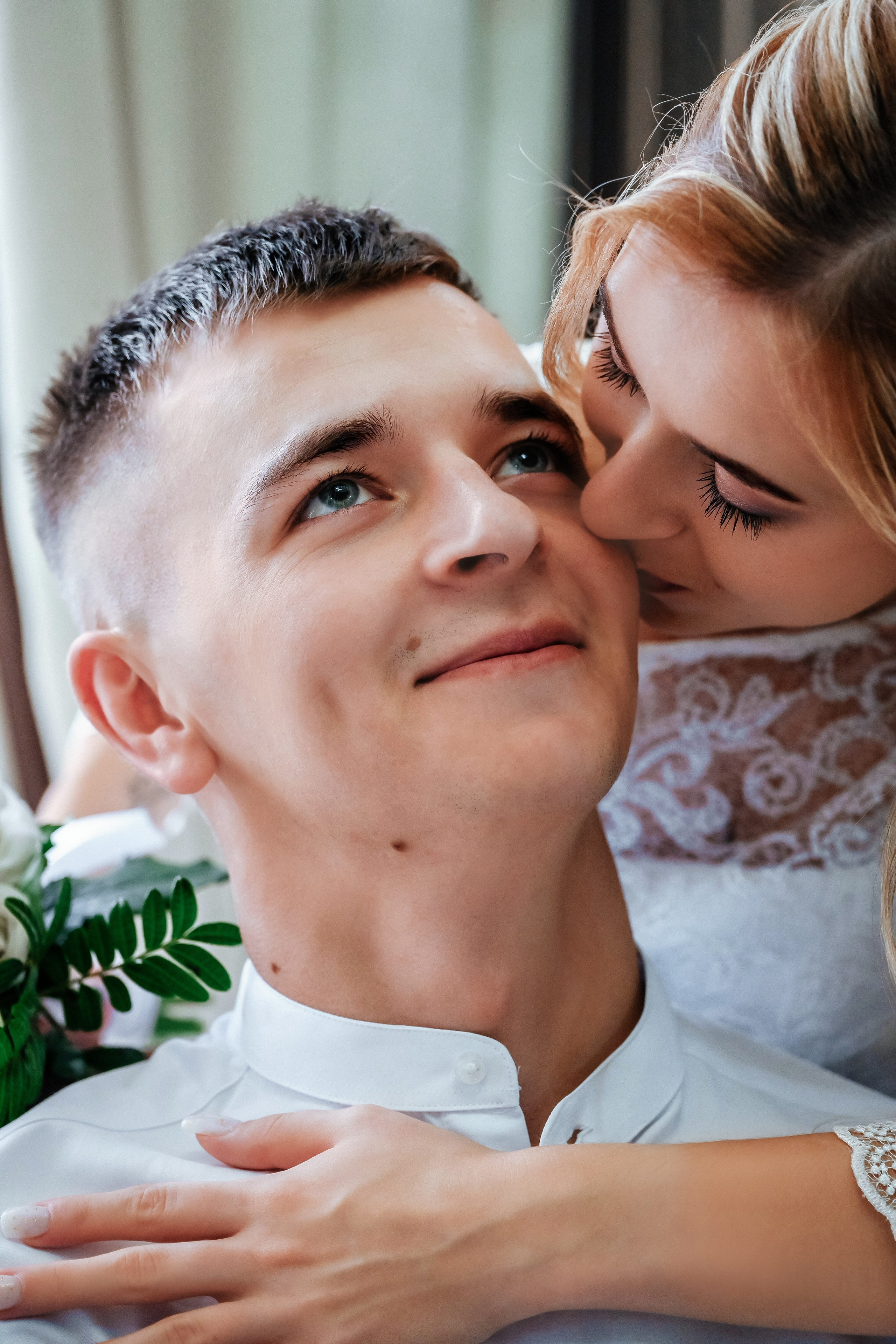 Молодожены Владислав и Алина