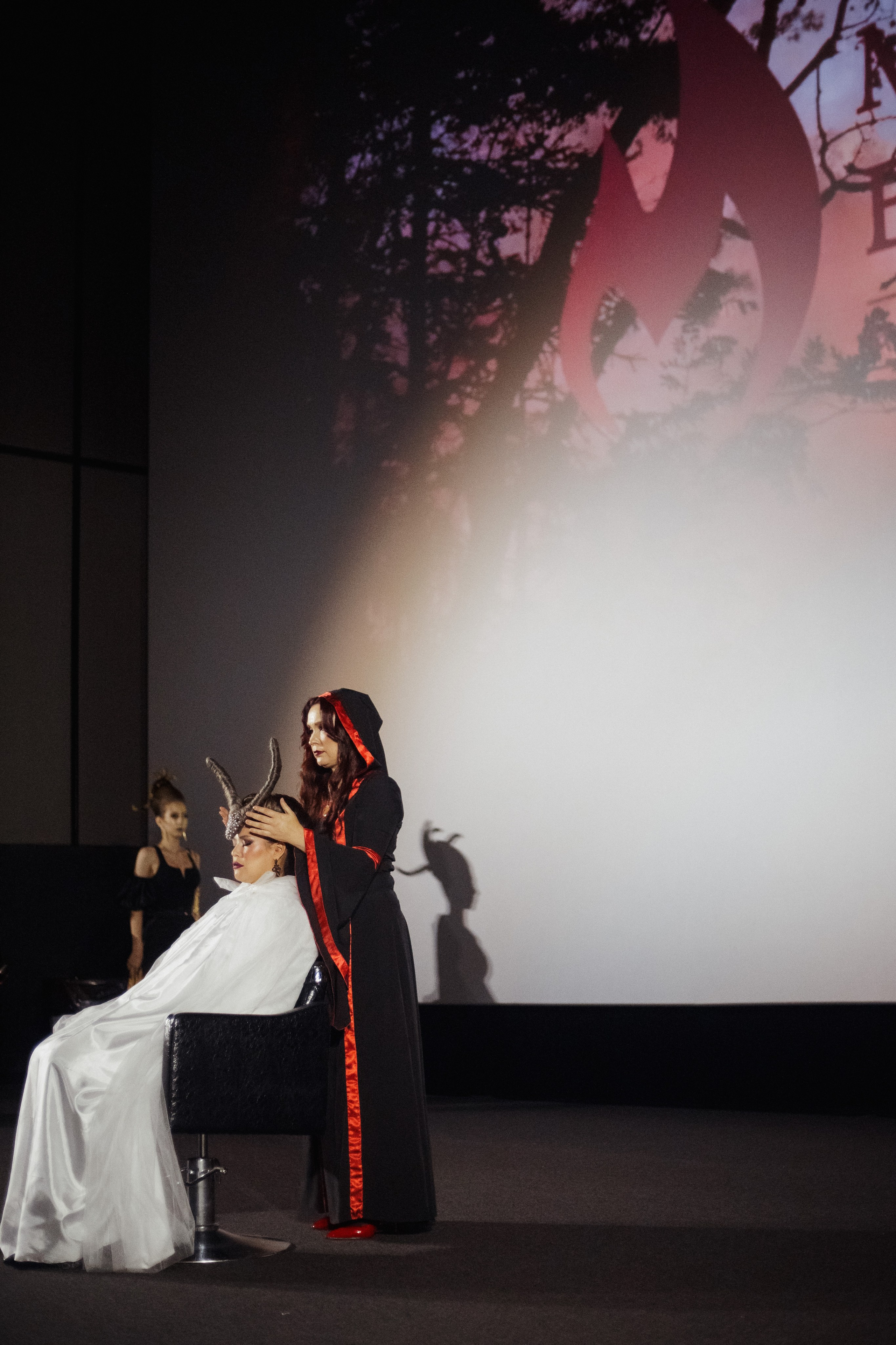 ФЭШН КОНФА. СВОИ. ФОТООТЧЕТЫ-СОБЫТИЯ-МЕСТА