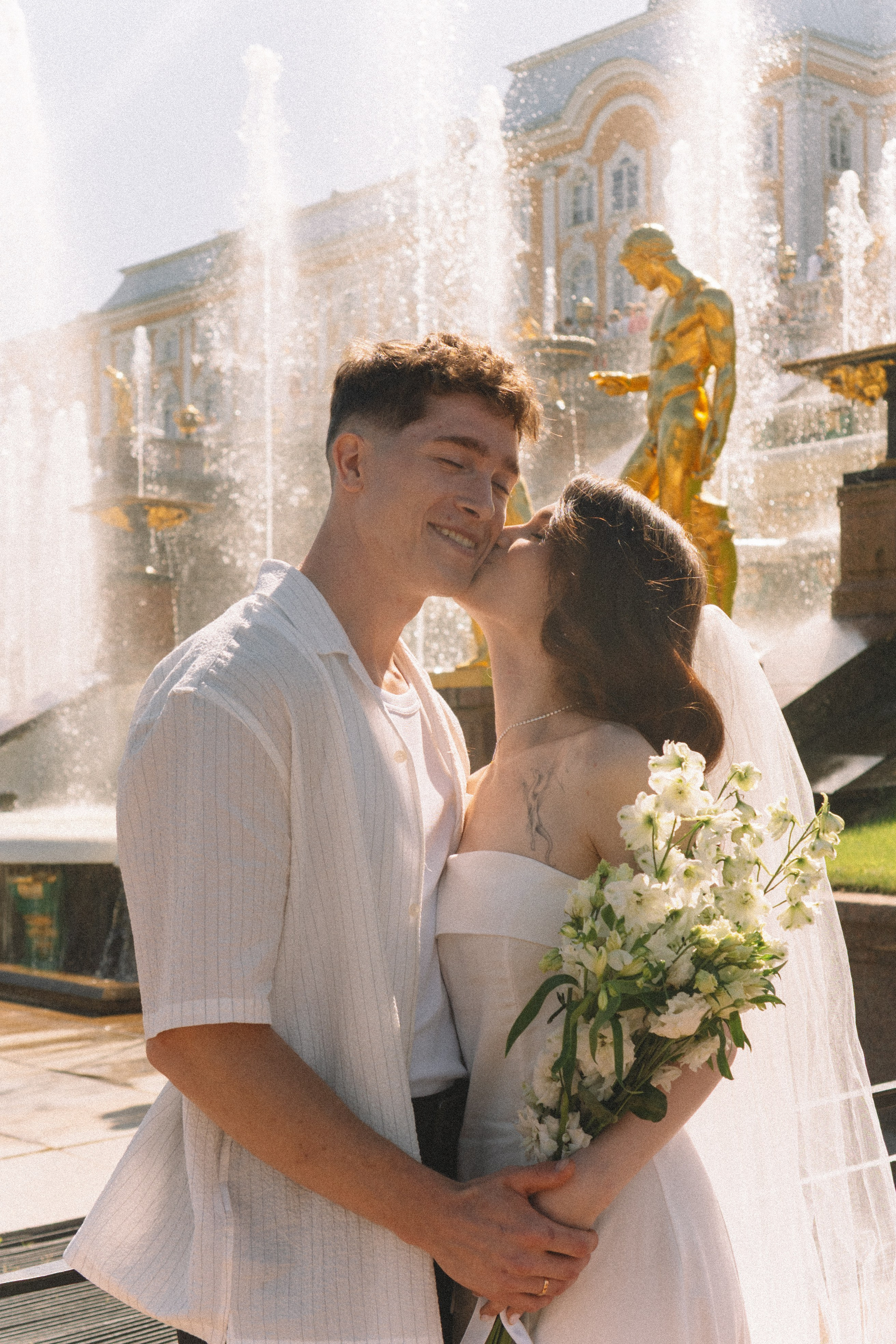 СВАДЕБНАЯ СЬЕМКА В ПЕТЕРГОФЕ И СЬЕМКА РЕПОРТАЖА В ЗАГСЕ ПЕТЕРГОФА. Профессиональный фотограф, Санкт-Петербург — Виктория Богомолова