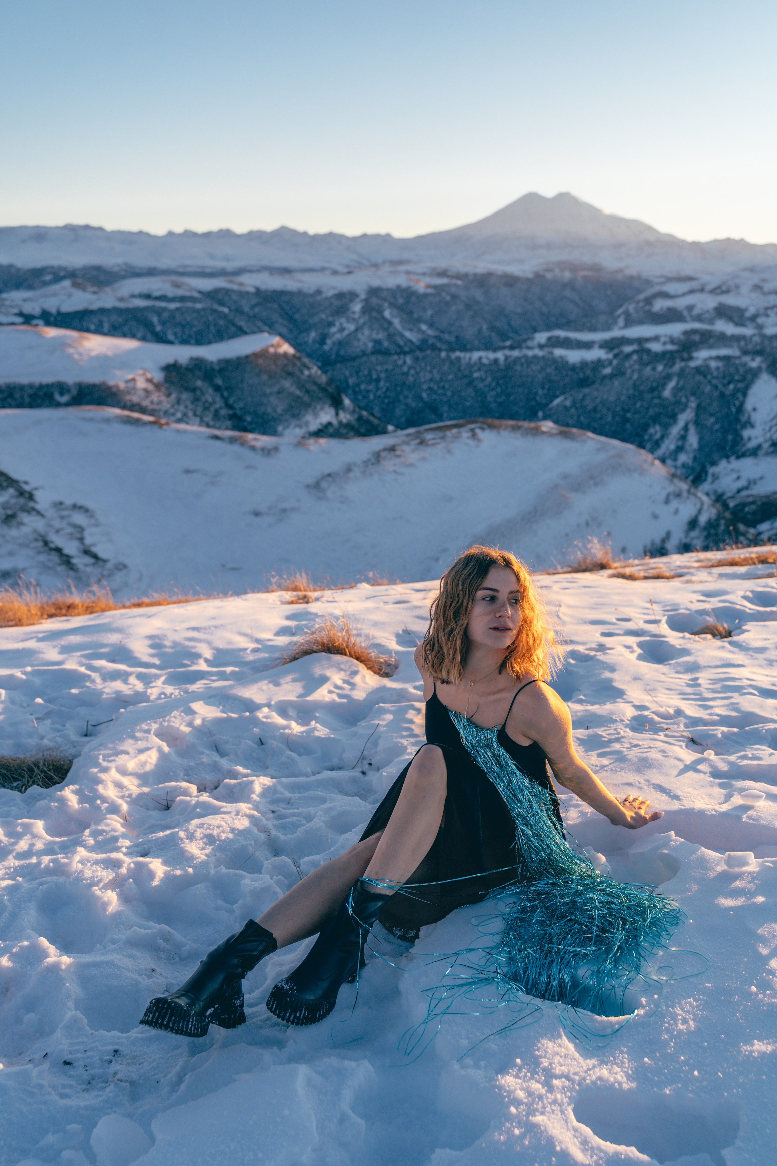 Индивидуальная фотосессия в горах Фотограф КМВ Пятигорск, Железноводск, Ессентуки, Кисловодск Архыз Домбай Горы. Фотограф КМВ|ГОРЫ Пятигорск Железноводск Ессентуки Кисловодск Домбай Архыз Эльбрус