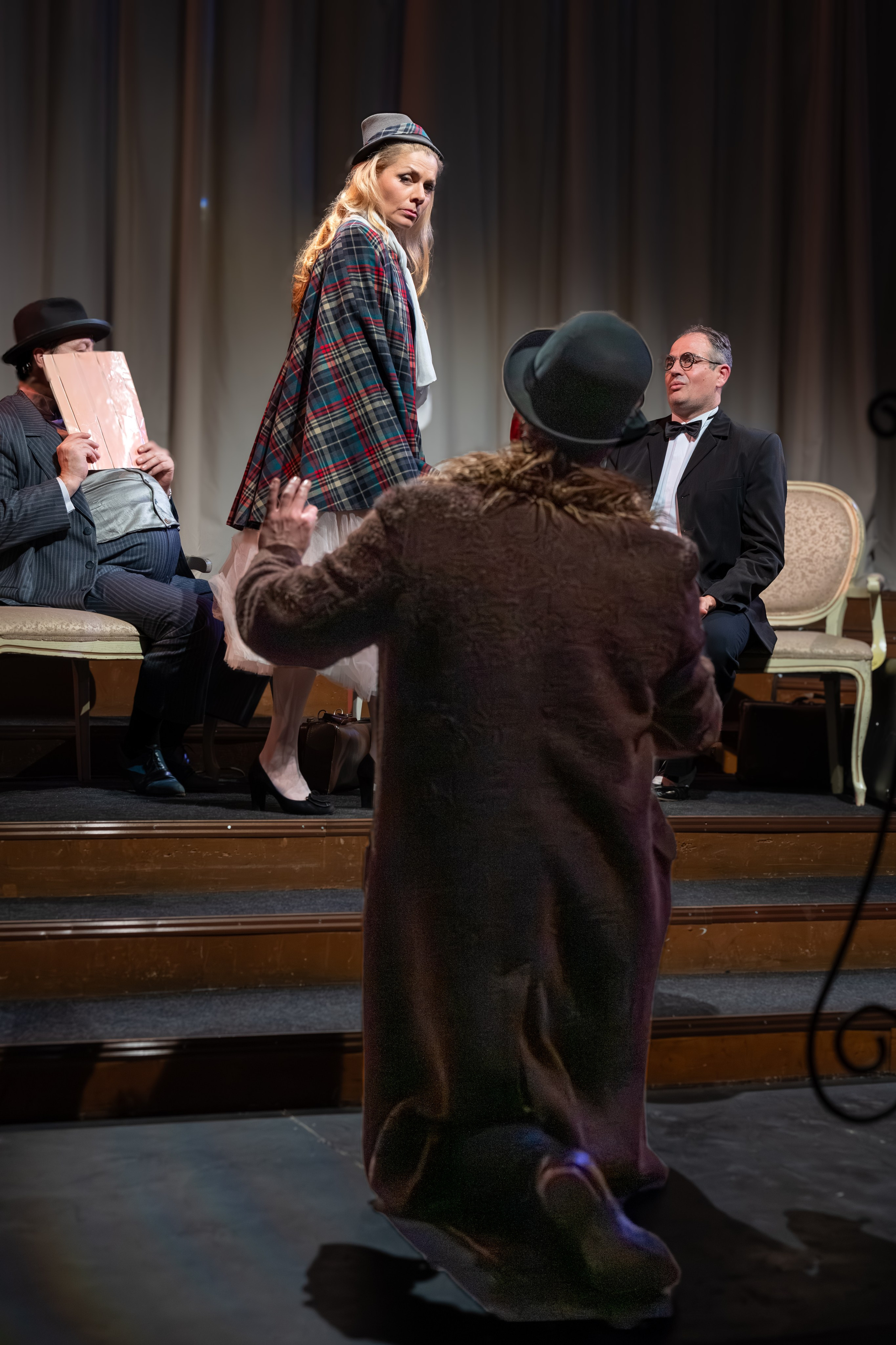 Театр Сфера: Гнездо перелётных птиц (100-й спекталь). Сайт фотографа Сергея Абрамова