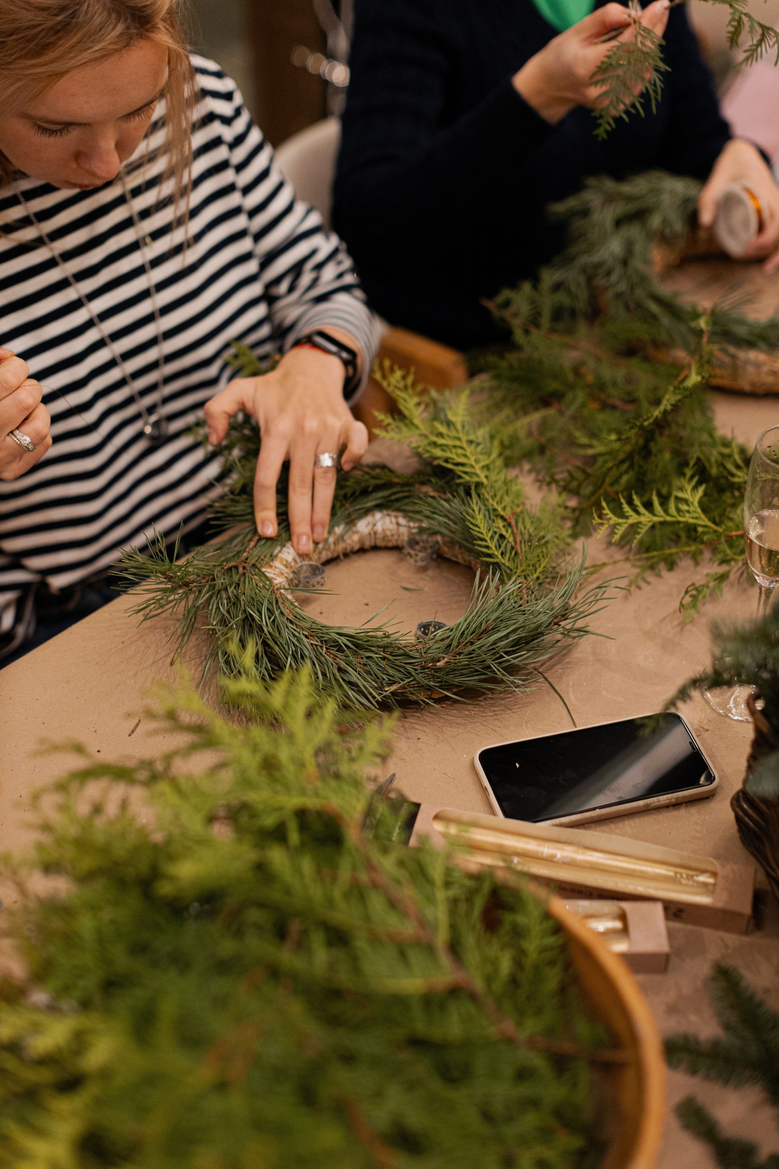 Мк свечи и венок (новогодний корпоратив). Анастасия Ракчеева Художник