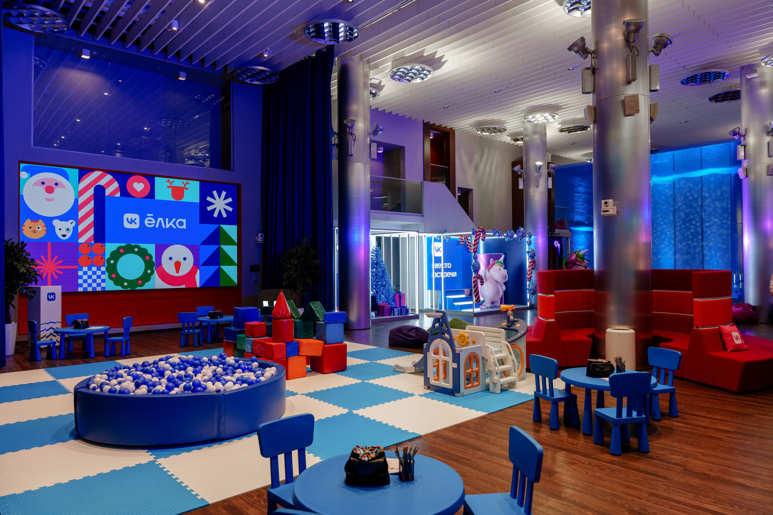 Репортажный фотограф VK Елка. Репортажный фотограф Москва Сергей Дружинин