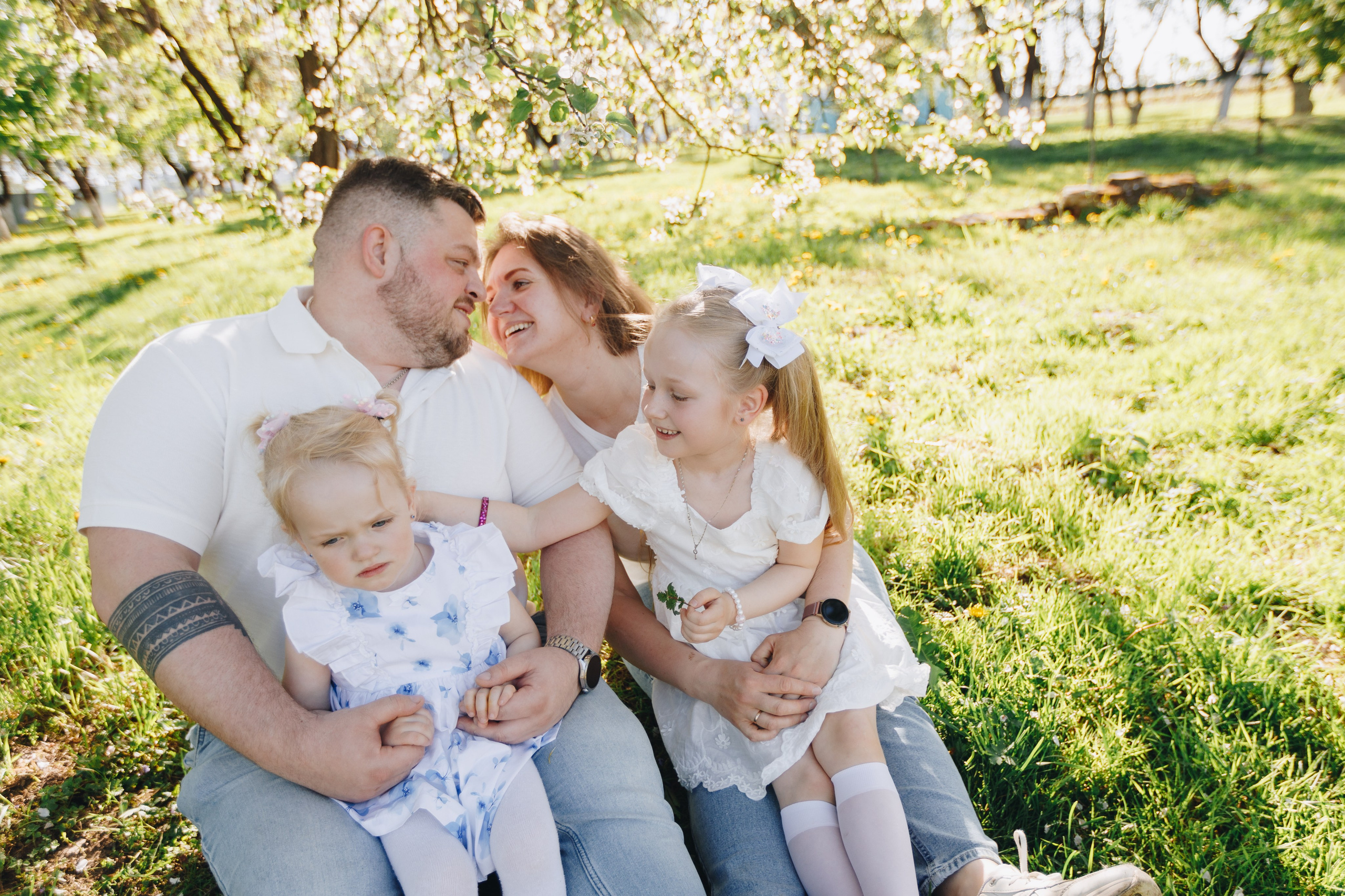 Семья весной. Свадебный семейный фотограф и видеограф Гомель Минск Беларусь Европа