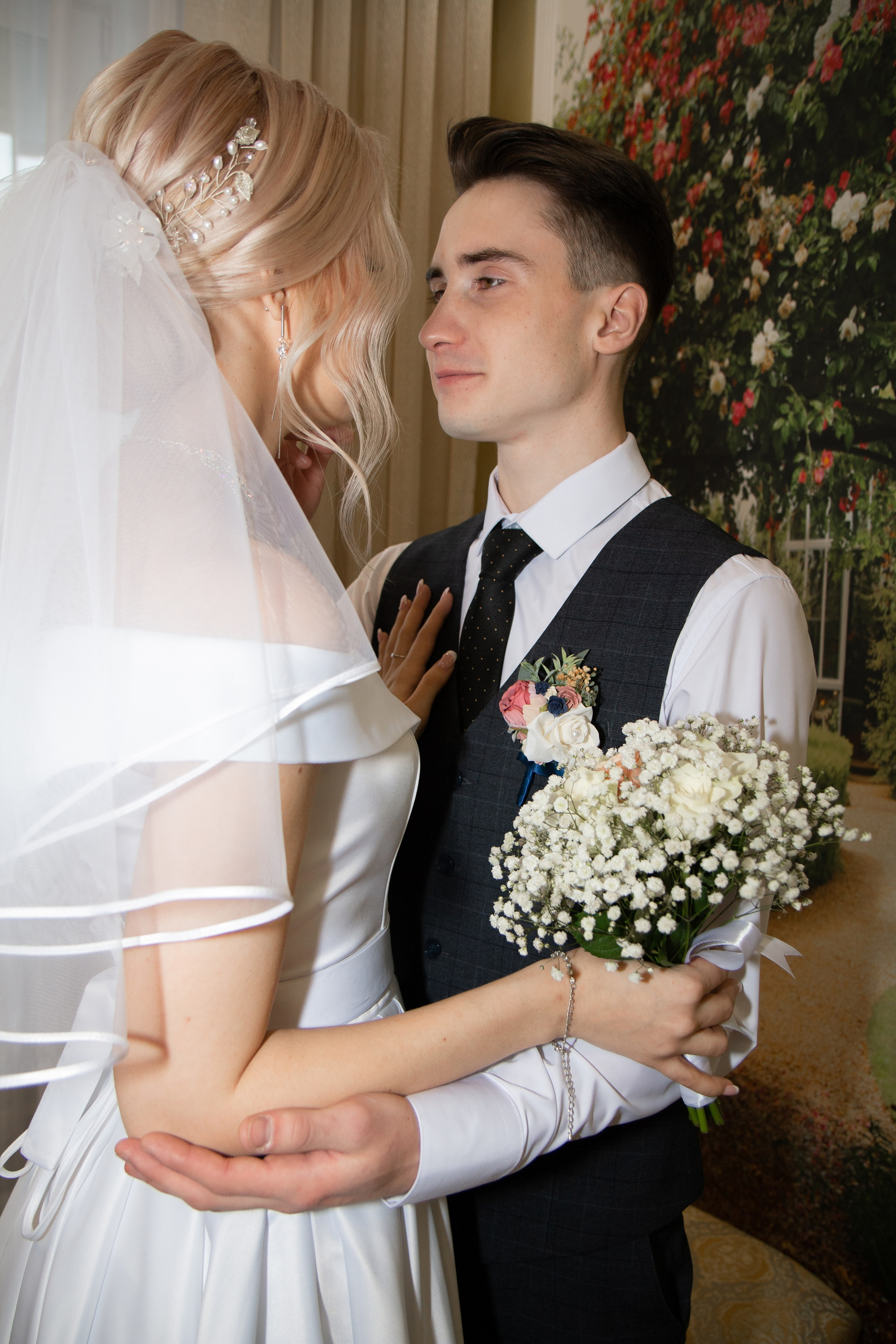 Свадебная фотосессия в Шелехове. Фотограф в Шелехове, лучшие выпускные альбомы в Шелехове