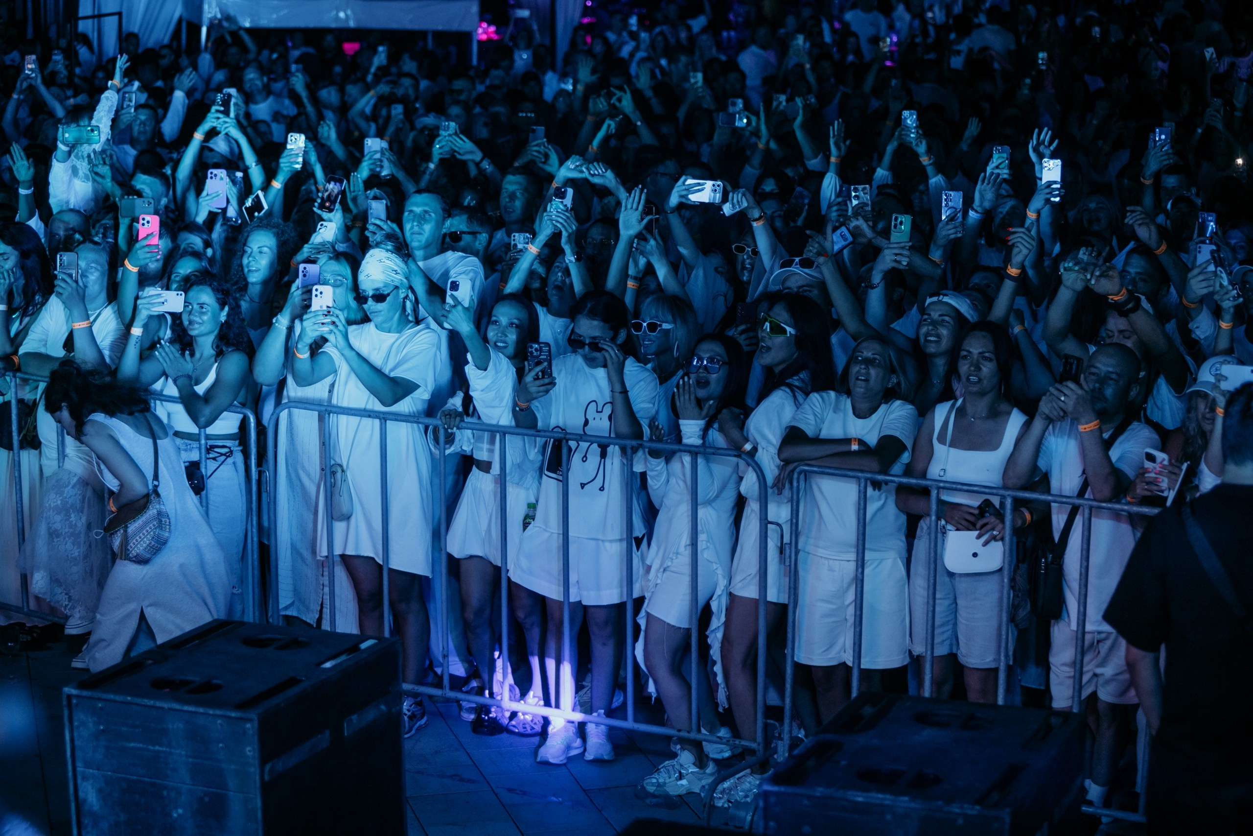 White Party @ Бархат парк. Репортажный фотограф Максим Полянский. Москва, Санкт-Петербург, Красноярск