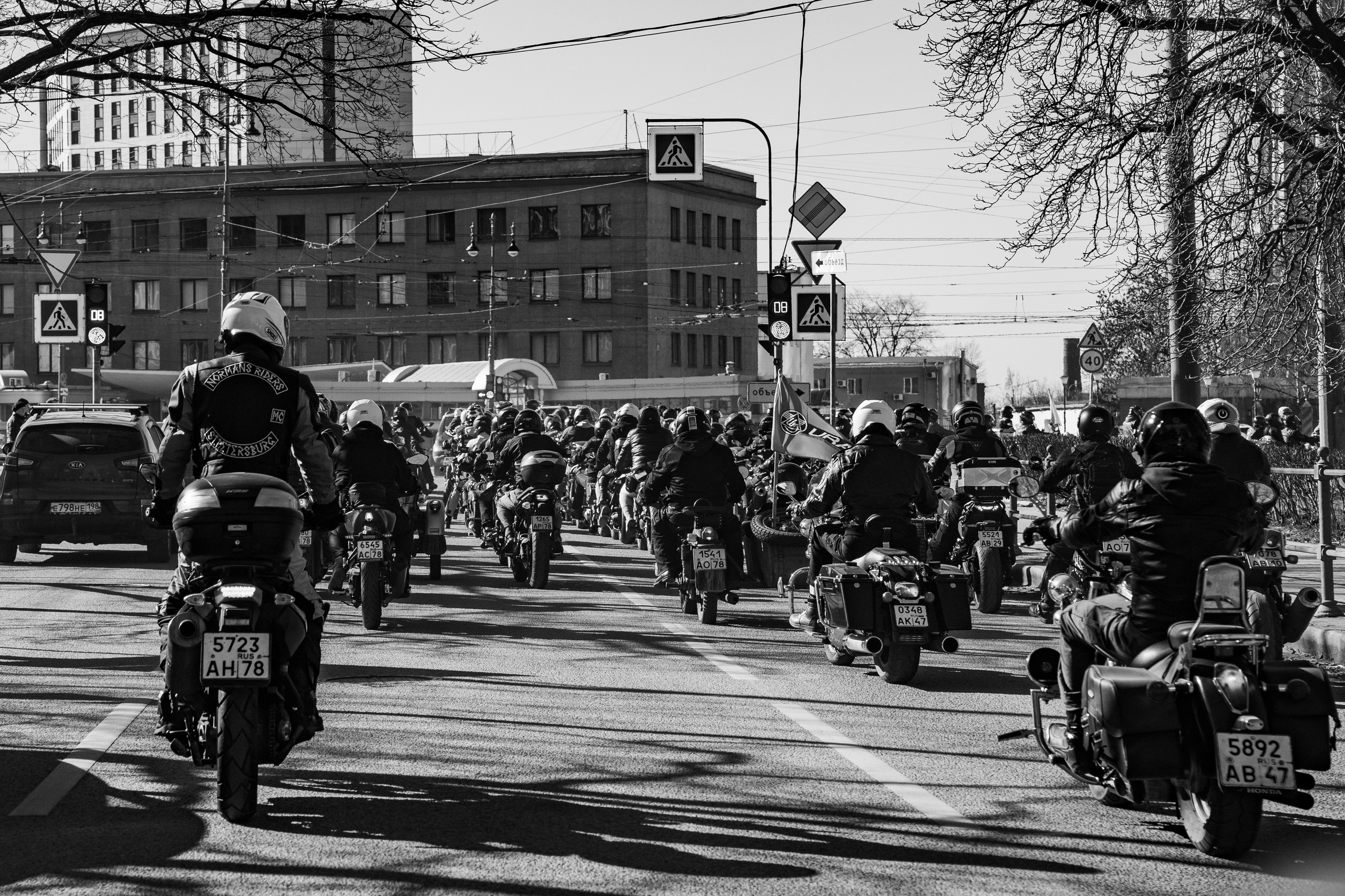Весенний прохват мотоклуба Normans Riders MC. Концертный и репортажный фотограф в Санкт-Петербурге Слава Пахомов