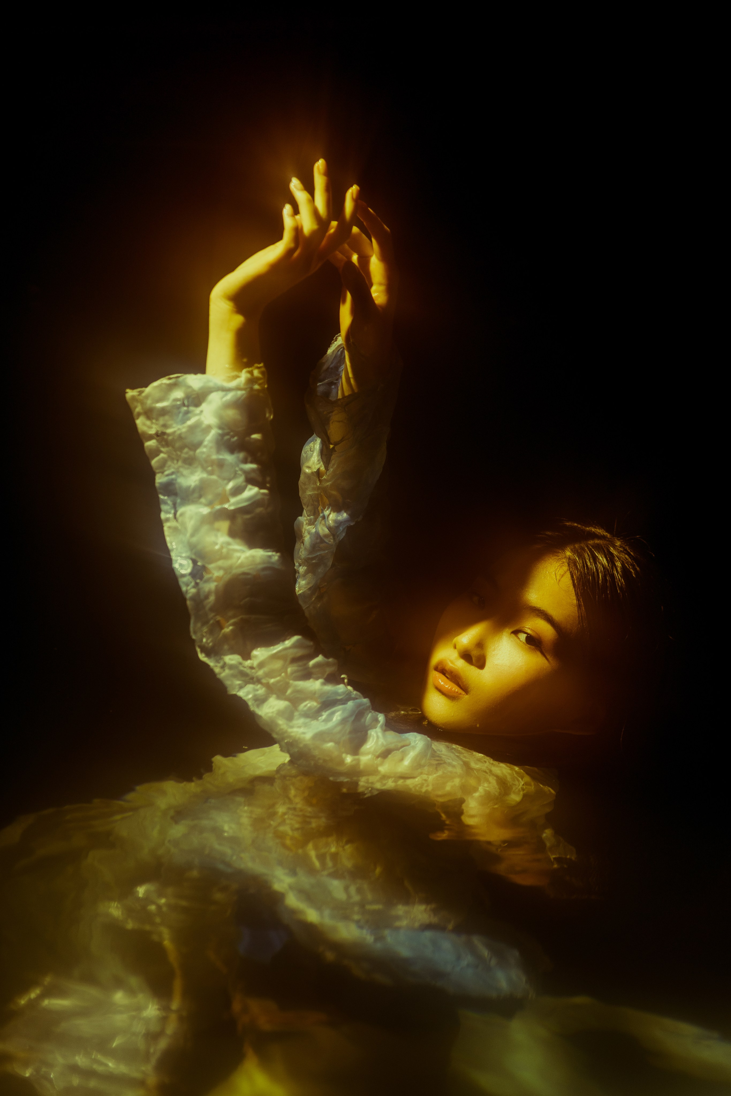 A Playboy photographer helps you find the rich man of your dreams. Dubai, Moscow. Portrait photographer Moscow, UAE, Oleg Koshmarov