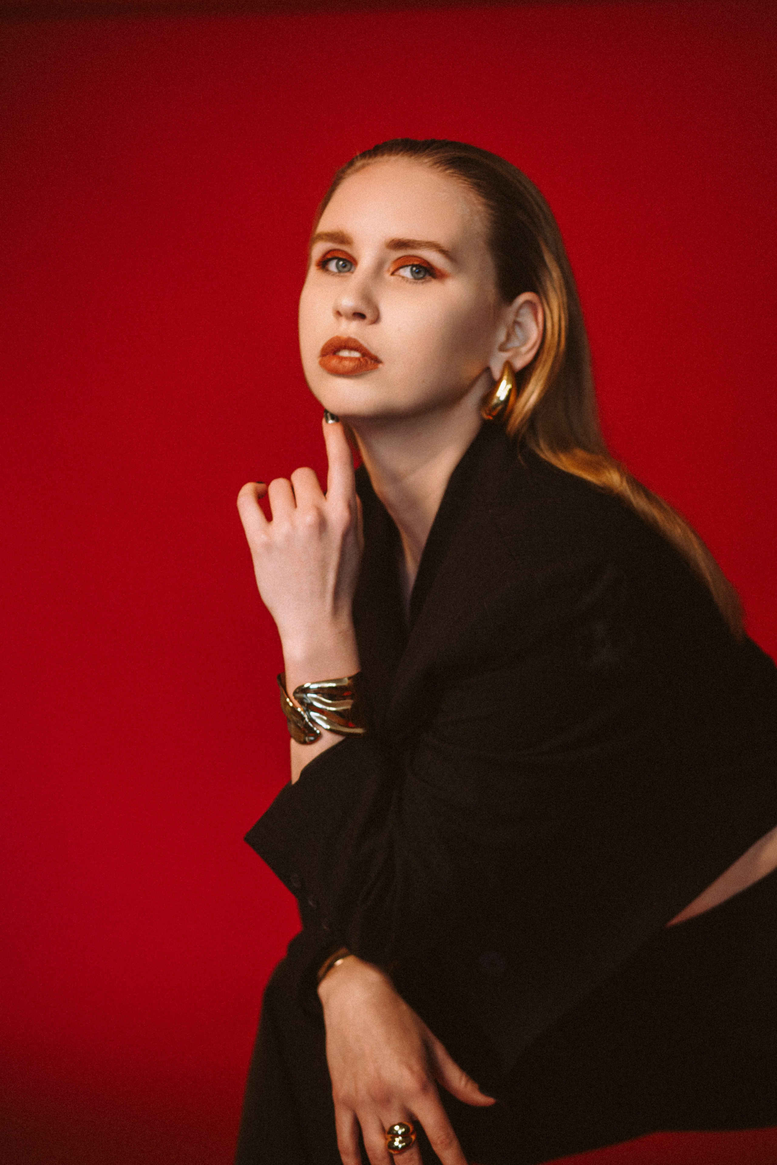 Арина на красном. Семейный фотограф в Вышнем Волочке — Ульяна Иванова | Фотосессии для всей семьи