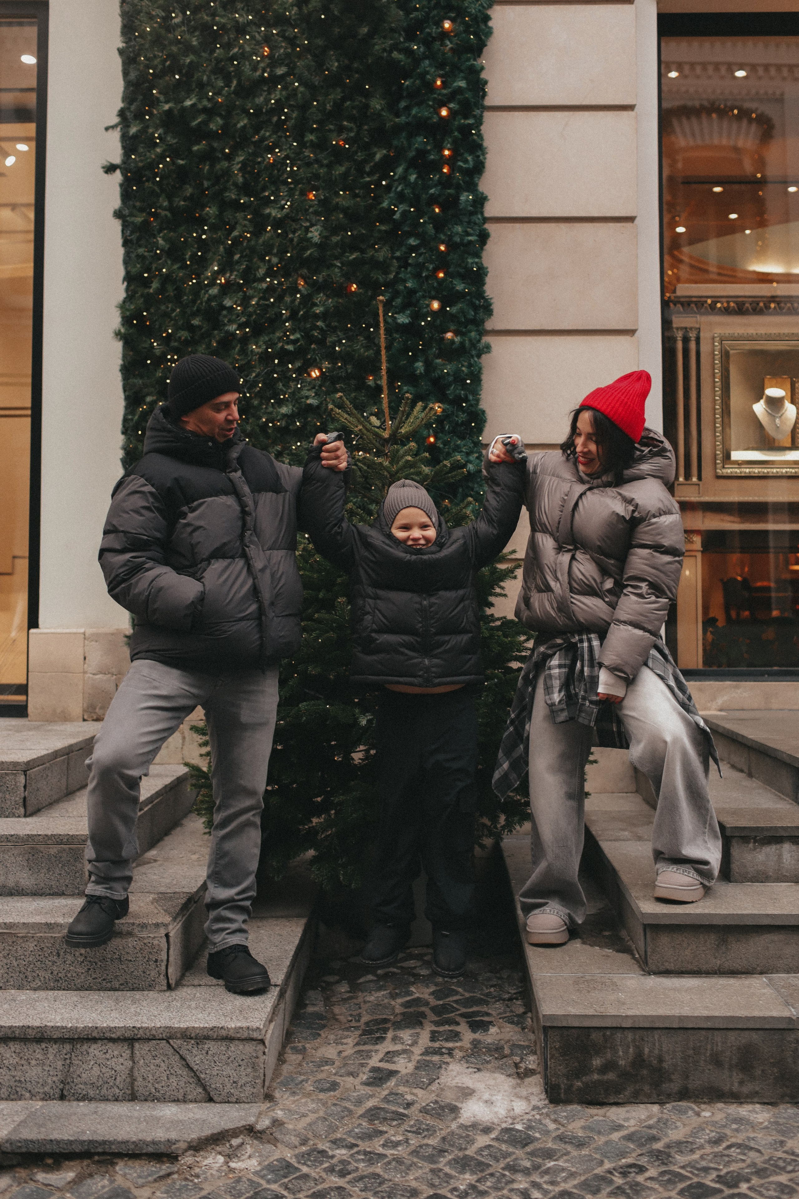 Прогулка в Третьяковском проезде. Семейный фотограф в Москве