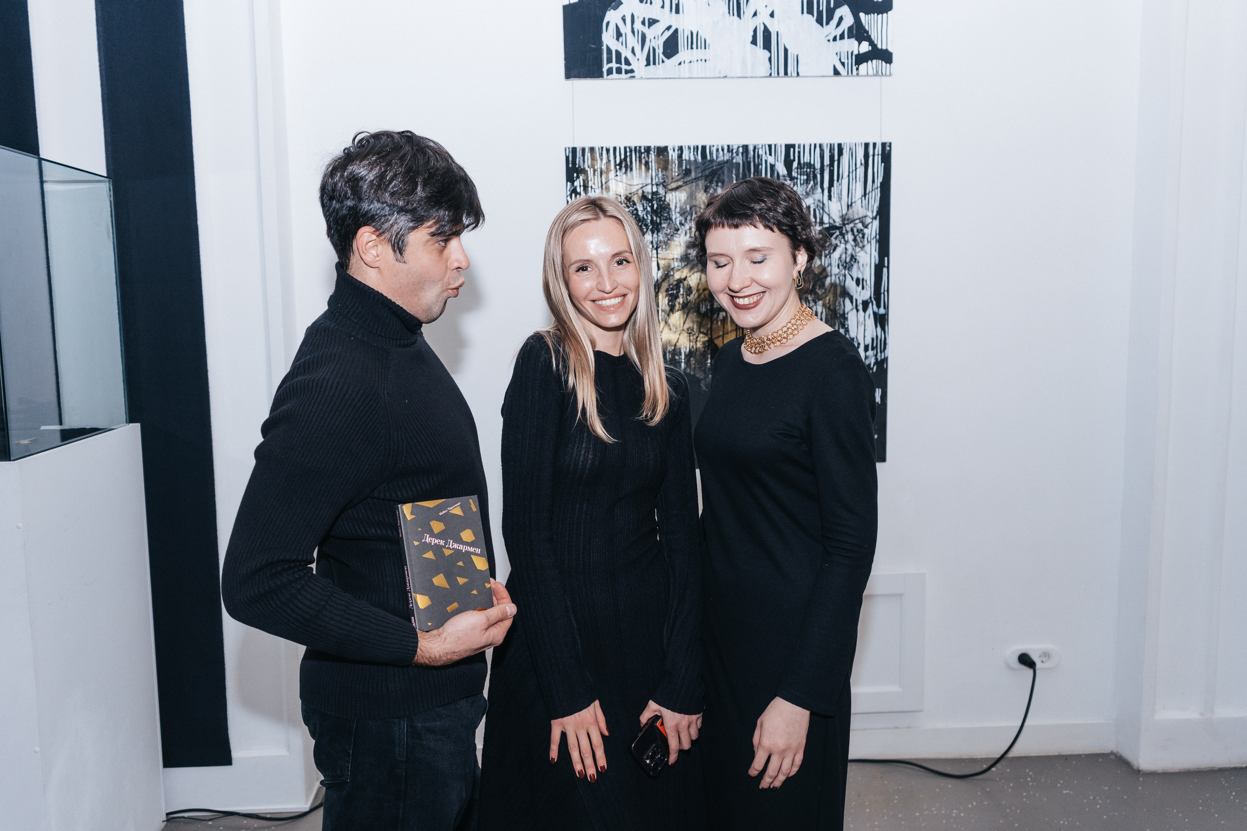 Выставка Юрия Литарова. Всё рождается. Всё продолжается. Портретный фотограф Нижний Новгород