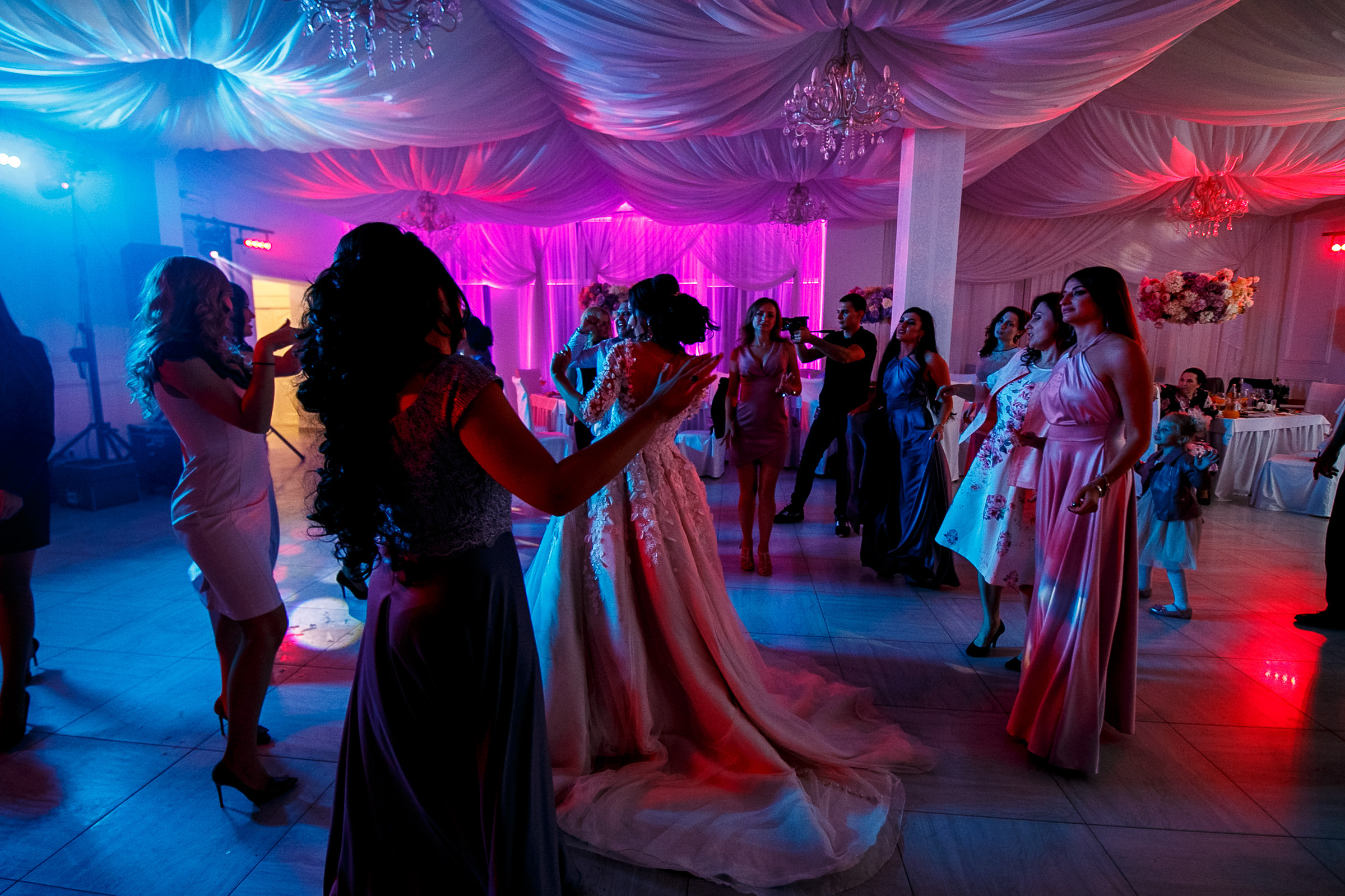 Эдик и Ангелина. Свадебное фото и видео в Ростове-на-Дону, Краснодаре, Москве и Крыму