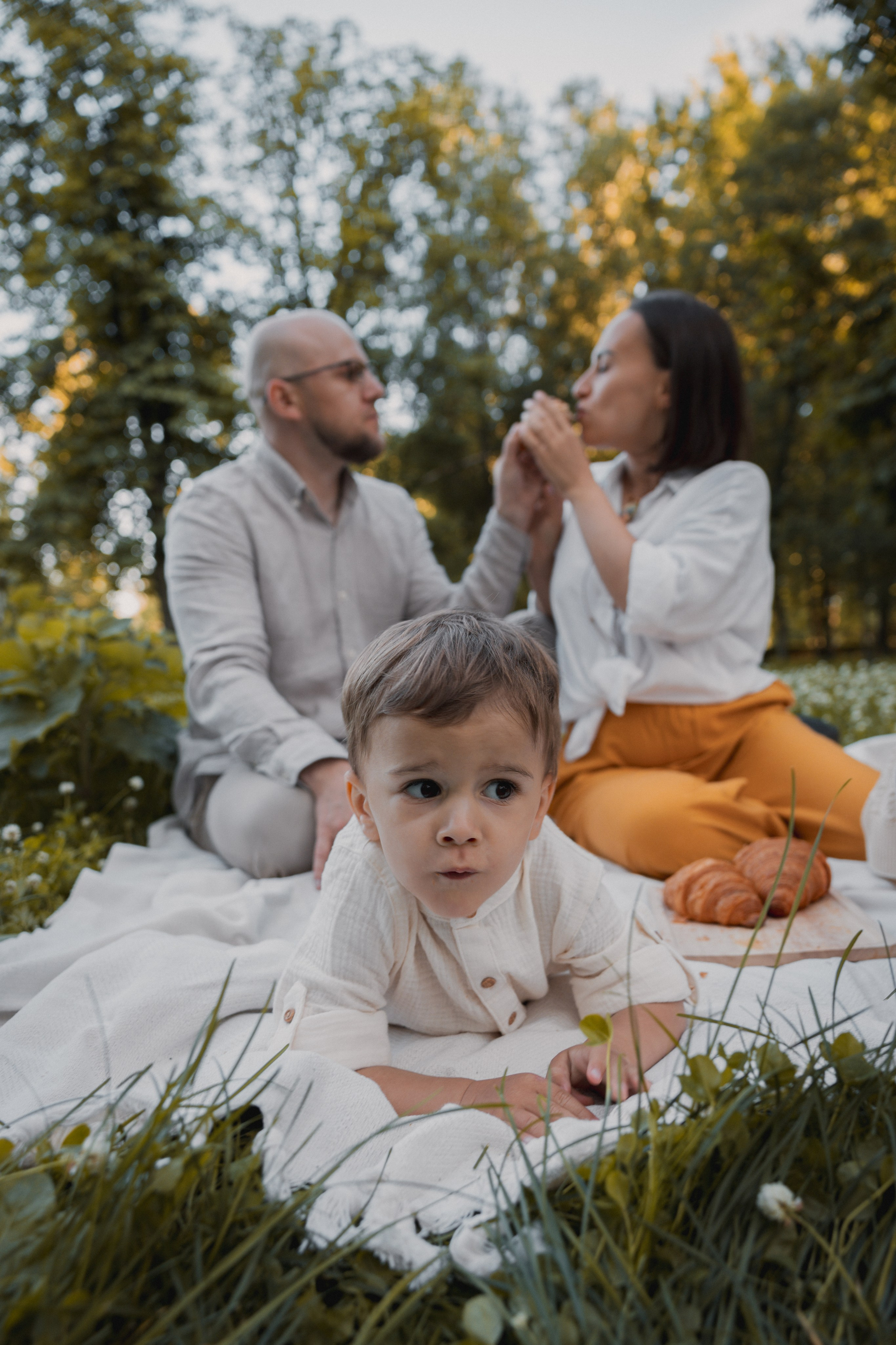 Пикник в парке. Андрей, Катя и Платон. Ваш семейный newborn и lifestyle фотограф в СПБ Наталья Журавлева