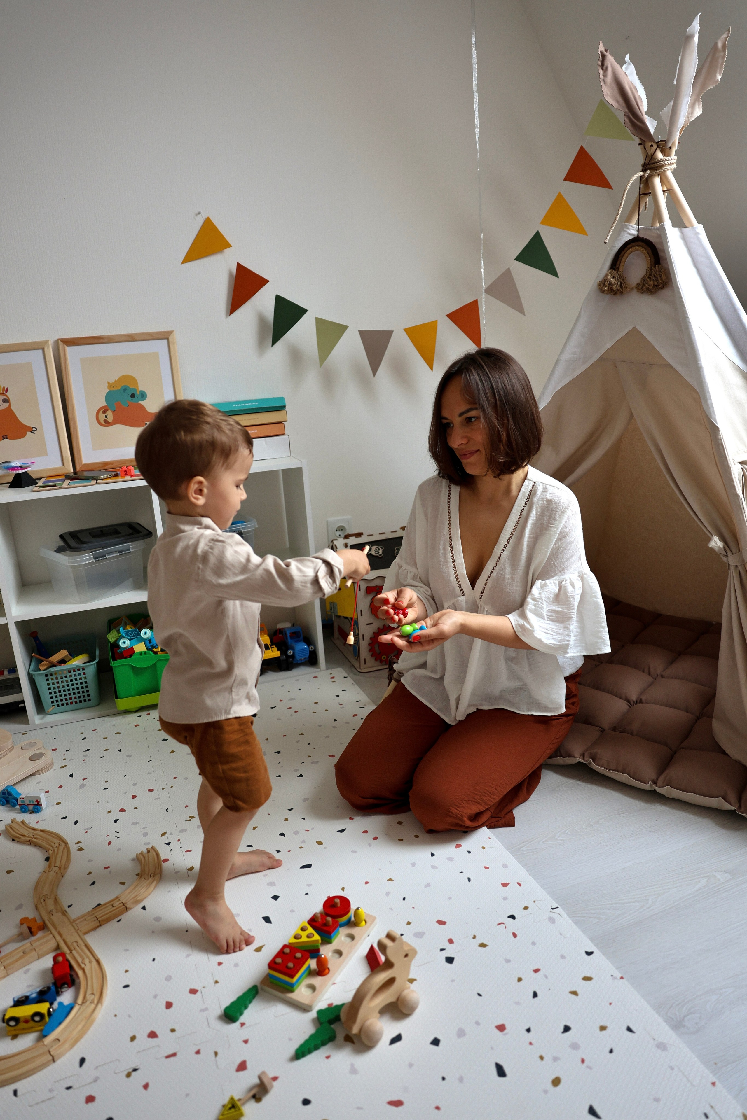 Катя и Платон играют. Ваш семейный newborn и lifestyle фотограф в СПБ Наталья Журавлева