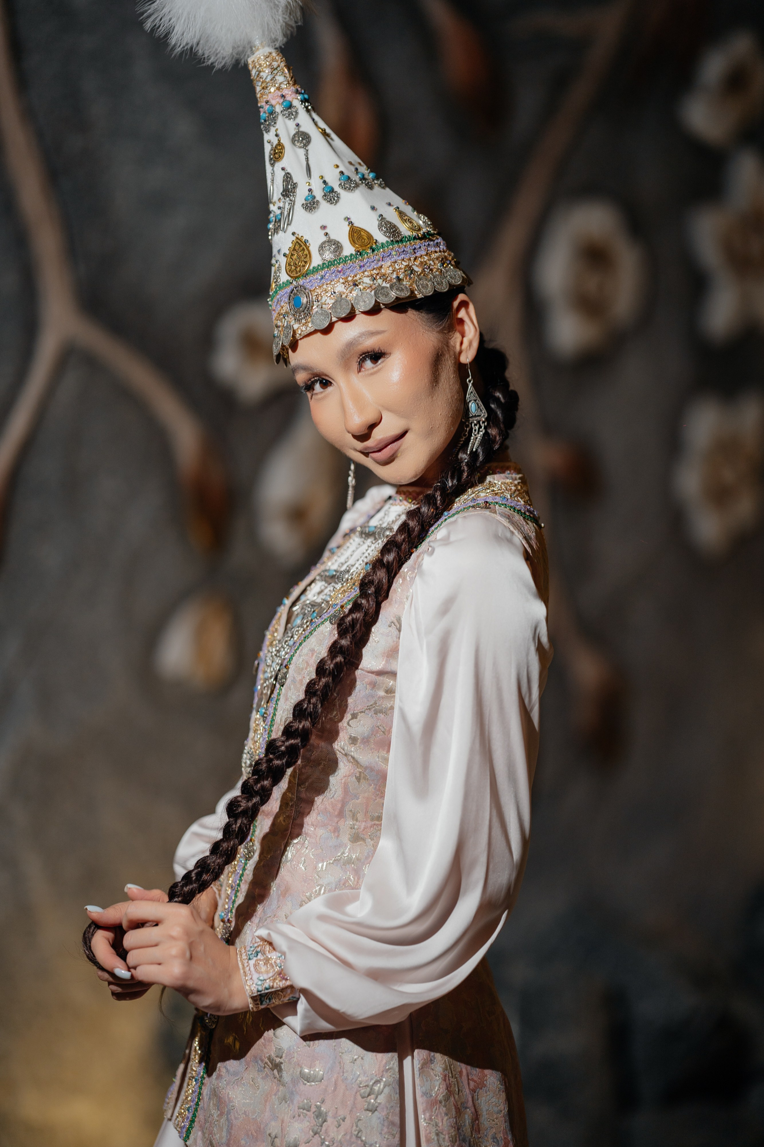 QYZ UZATU. Akkanatart.kz