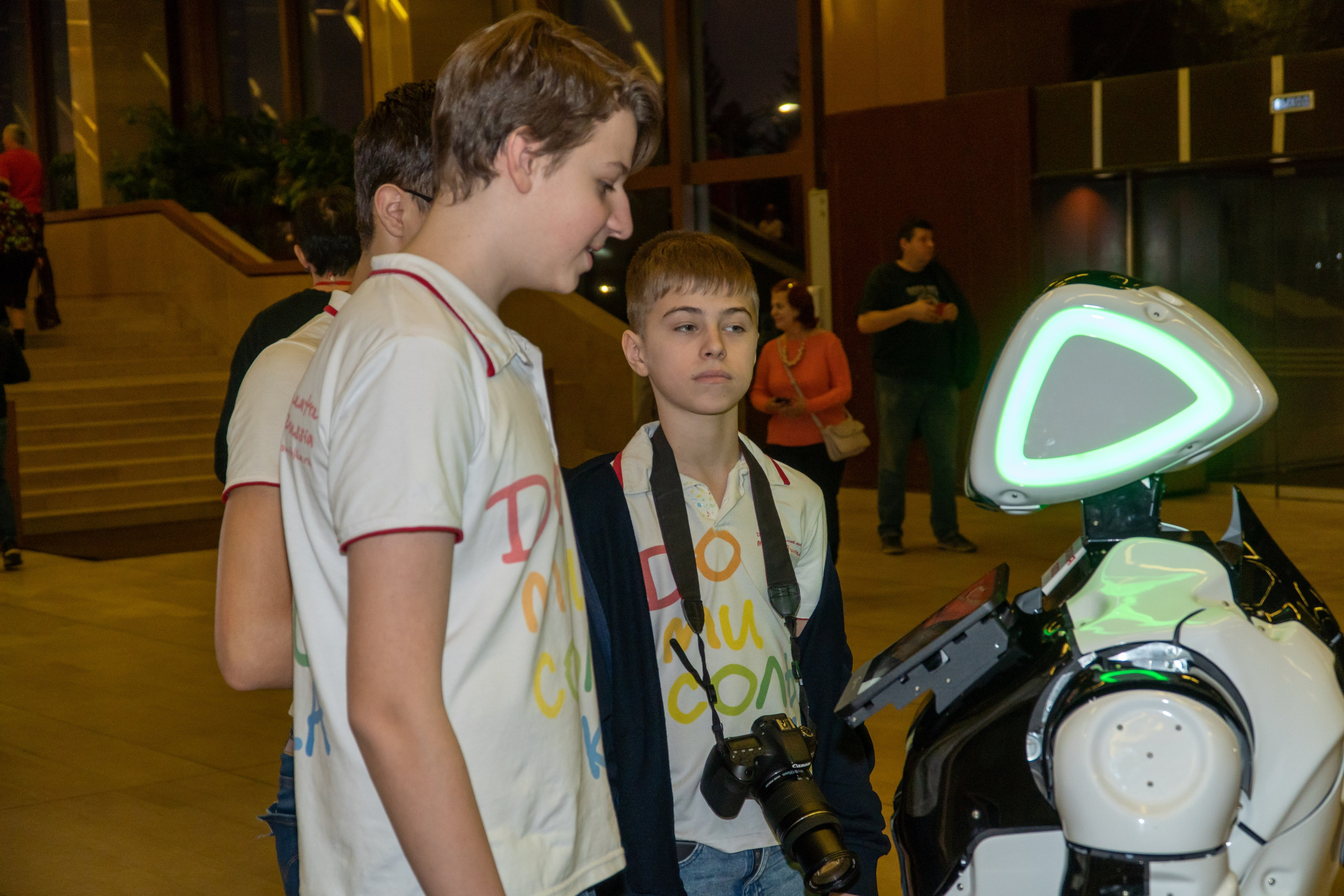 Съёмка концерта для Домисольки, большой концертный зал Космос. «Студия DRONAVT`s» — видеосъёмка и фотография г. Москва