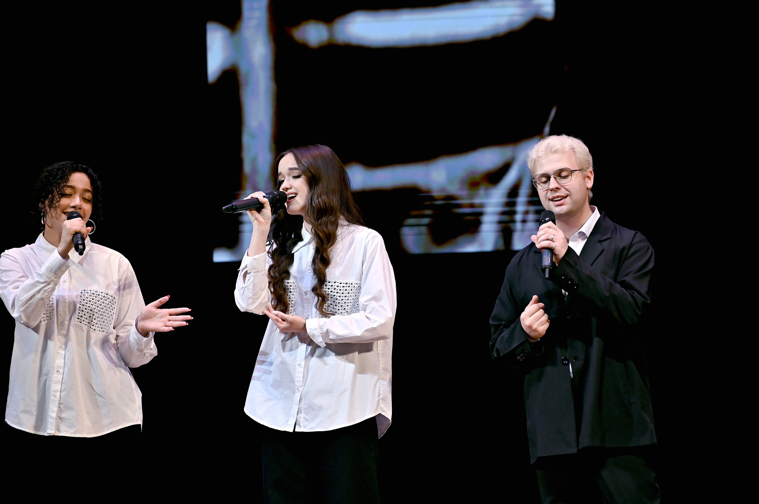 ФОТОГРАФ ВАШИХ МЕРОПРИЯТИЙ РЯЗАНЬ СЕРГЕЙ КЛЮЕВ Концертная фотография близка к репортажу и портретной съемке