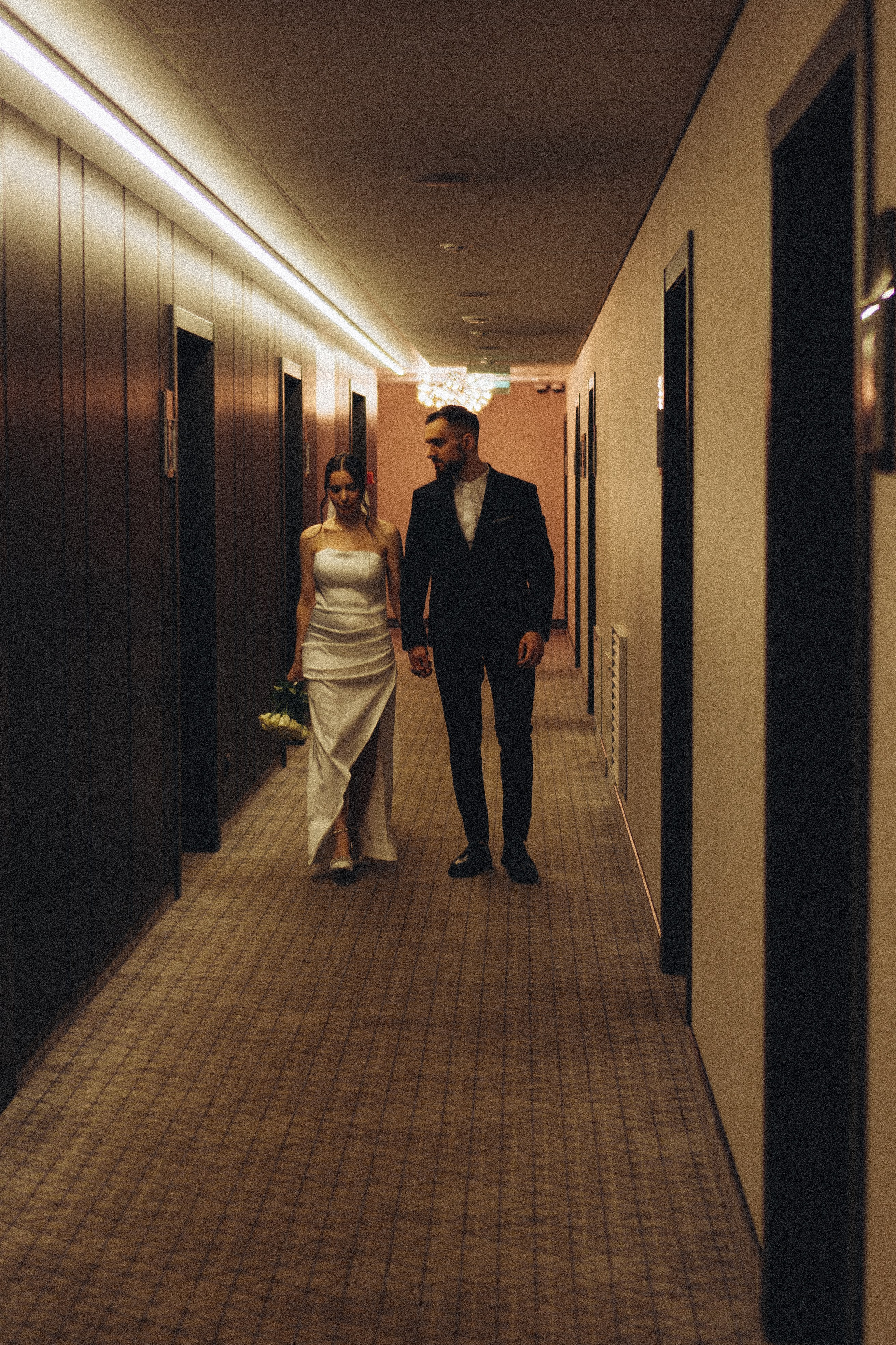 СВАДЕБНАЯ СЬЕМКА СБОРОВ ЖЕНИХА И НЕВЕСТЫ В ОТЕЛЕ И ТАКЖЕ ФОТОСЕССИИЯ В ОТЕЛЕЕ МЕГАПОЛИС БРЯНСК. Профессиональный фотограф, Санкт-Петербург — Виктория Богомолова