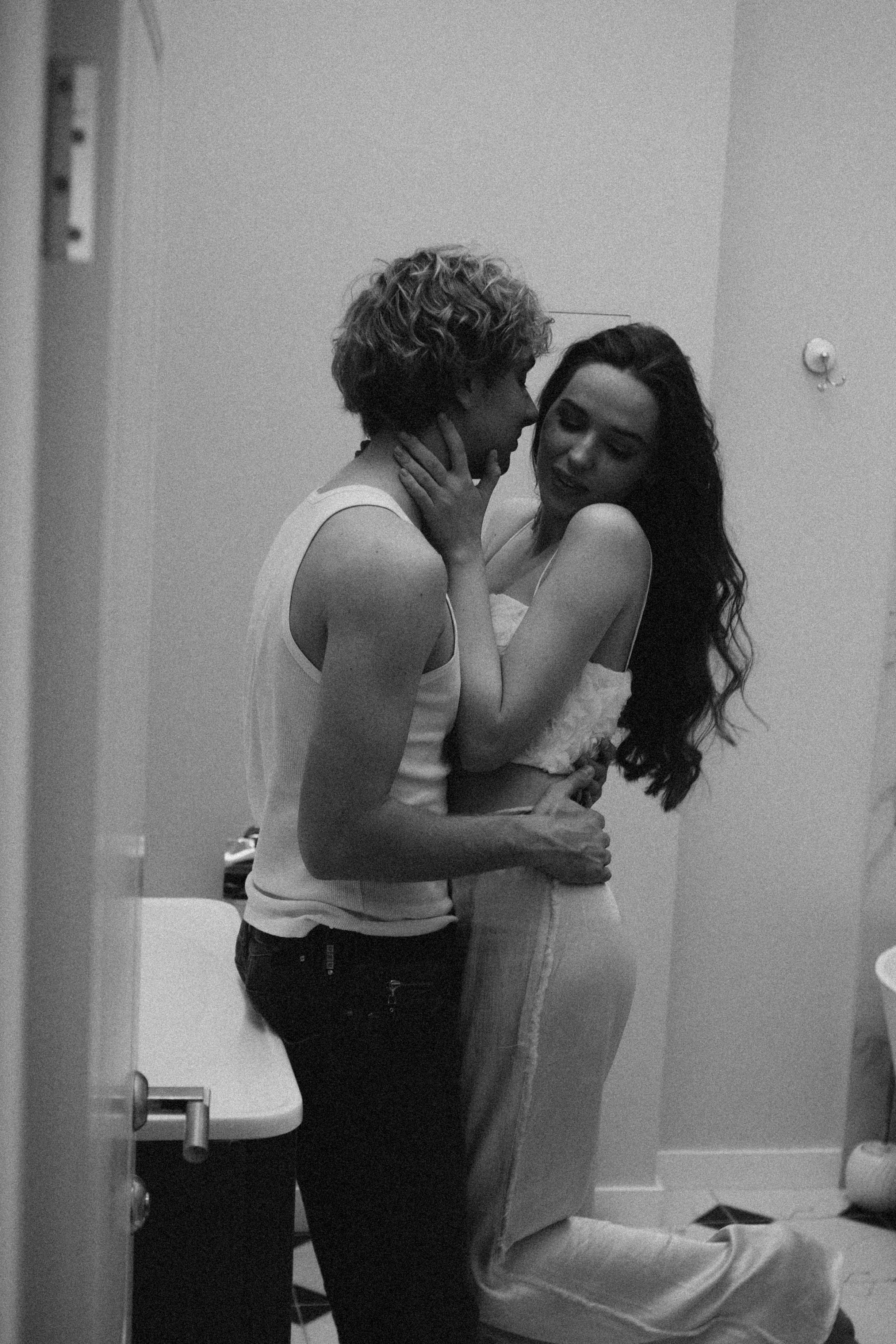 СВАДЕБНАЯ СЬЕМКА В ОТЕЛЕ. СБОРЫ ЖЕНИХА И НЕВЕСТЫ И ТАКЖЕ ТОР И ПОДГОТОВКА К ПРОГУЛКЕ. Профессиональный фотограф, Санкт-Петербург — Виктория Богомолова