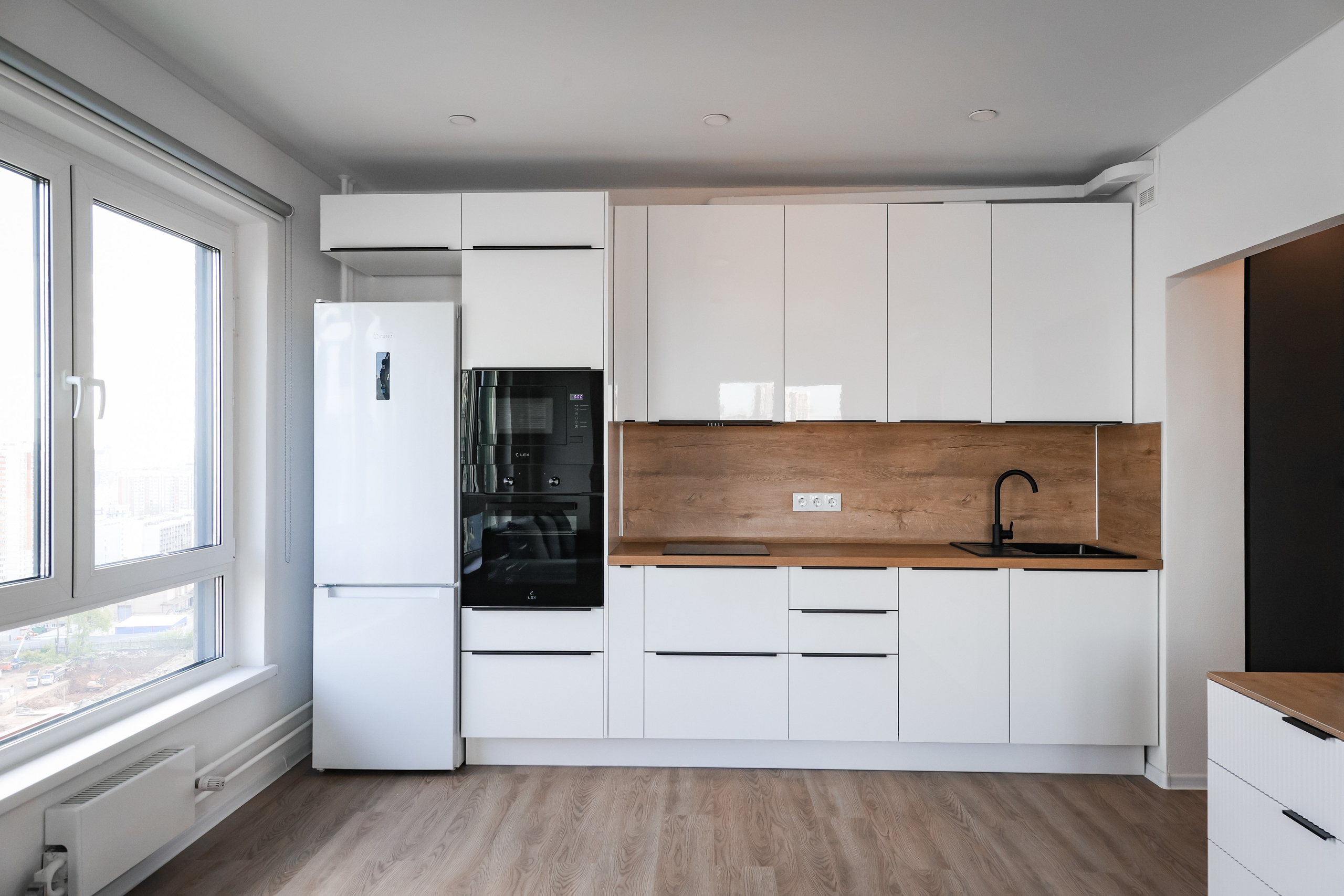 APARTMENT COMPLEX INTERIOR. Mixturecaptures