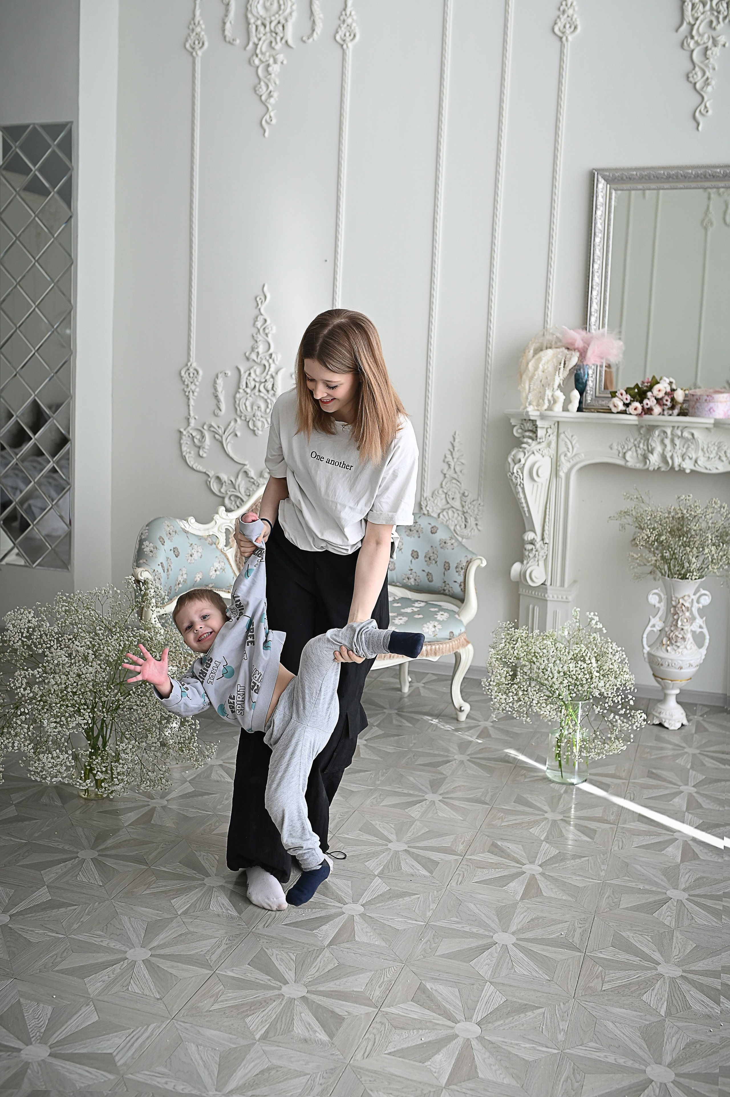 Юлия, Ульяна, Любаша и Илюша. Фотографы крещения/венчания  Красноярск Татьяна и Вячеслав Переваловы