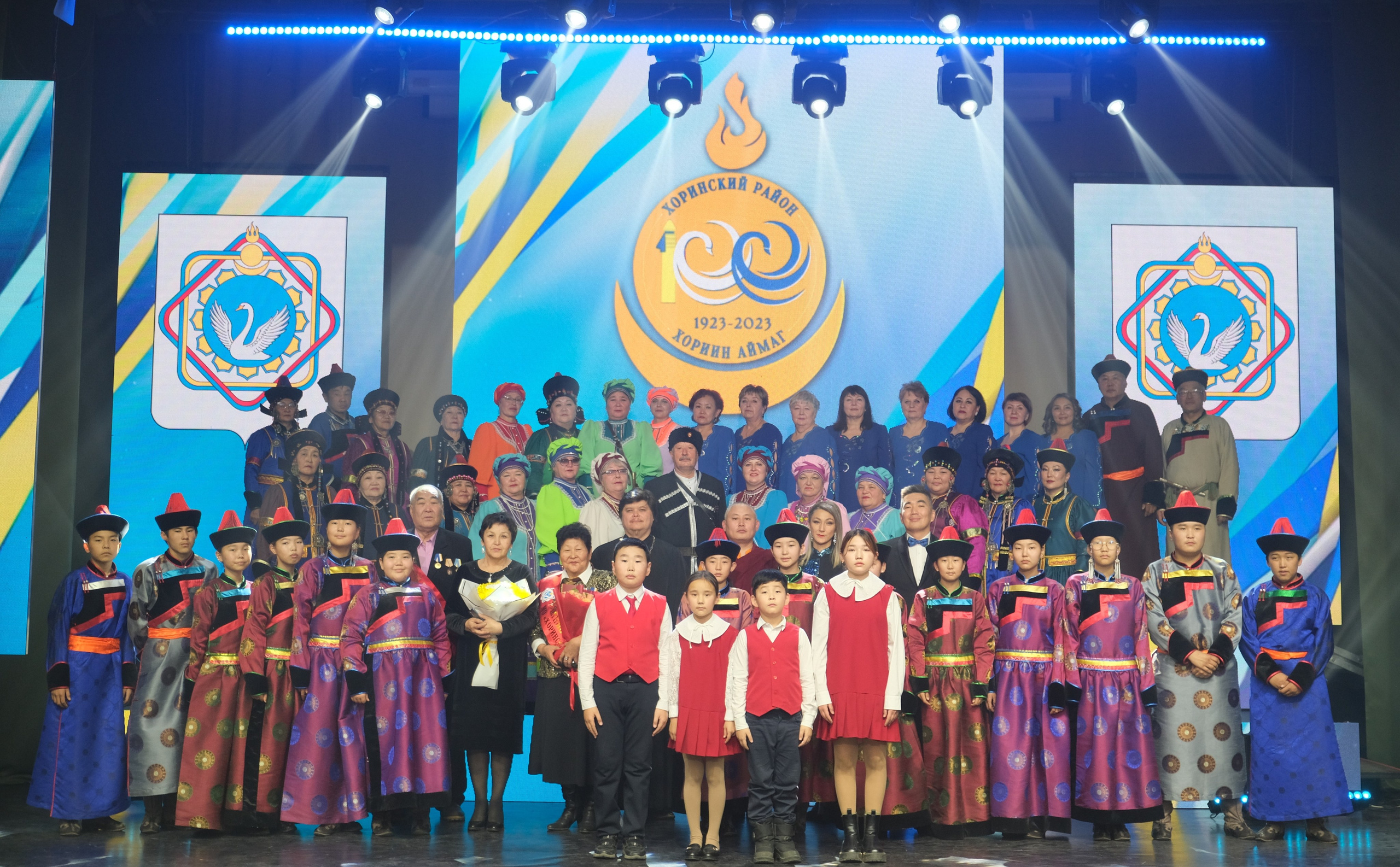 Концерт, посвященный 100-летию Хоринского района. Сэсэг — дочь степи | семейный фотограф
