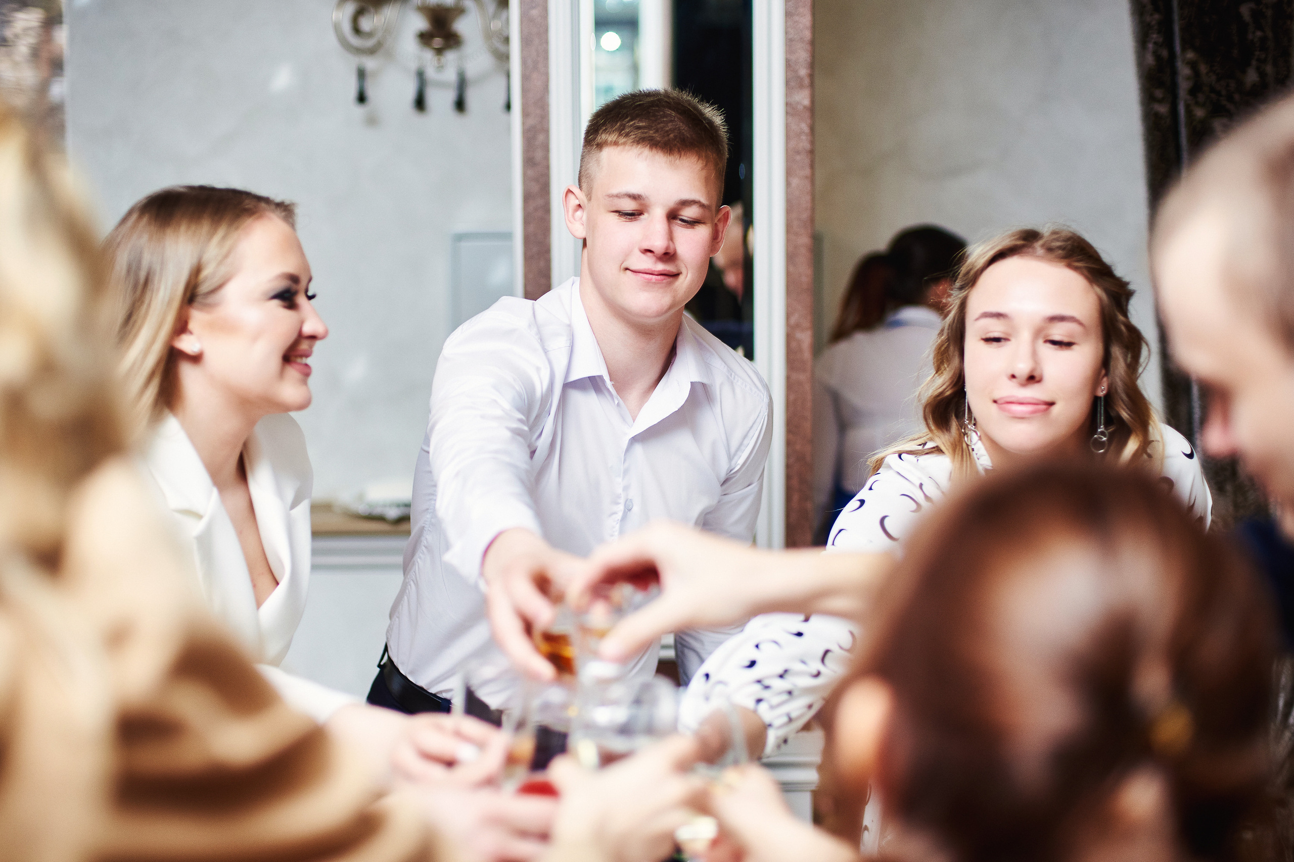 Свадебный ужин в Белом Трюфеле. Фотограф Александр Бурдин