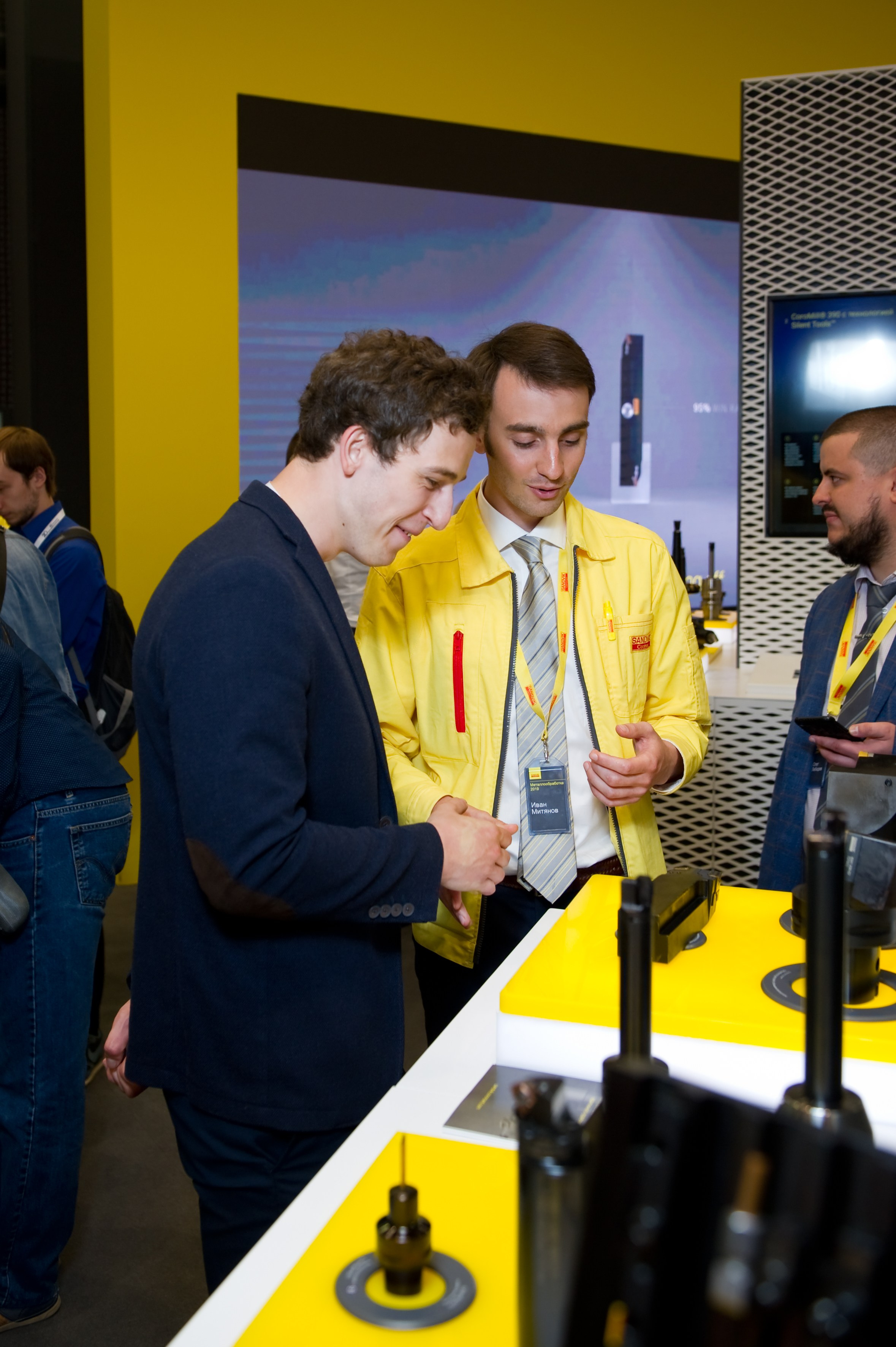 Работа Sandvik на выставке «Металлообработка». Репортажный фотограф и видеограф Слава Думчев. Тимбилдинги, отчетники, корпоративы