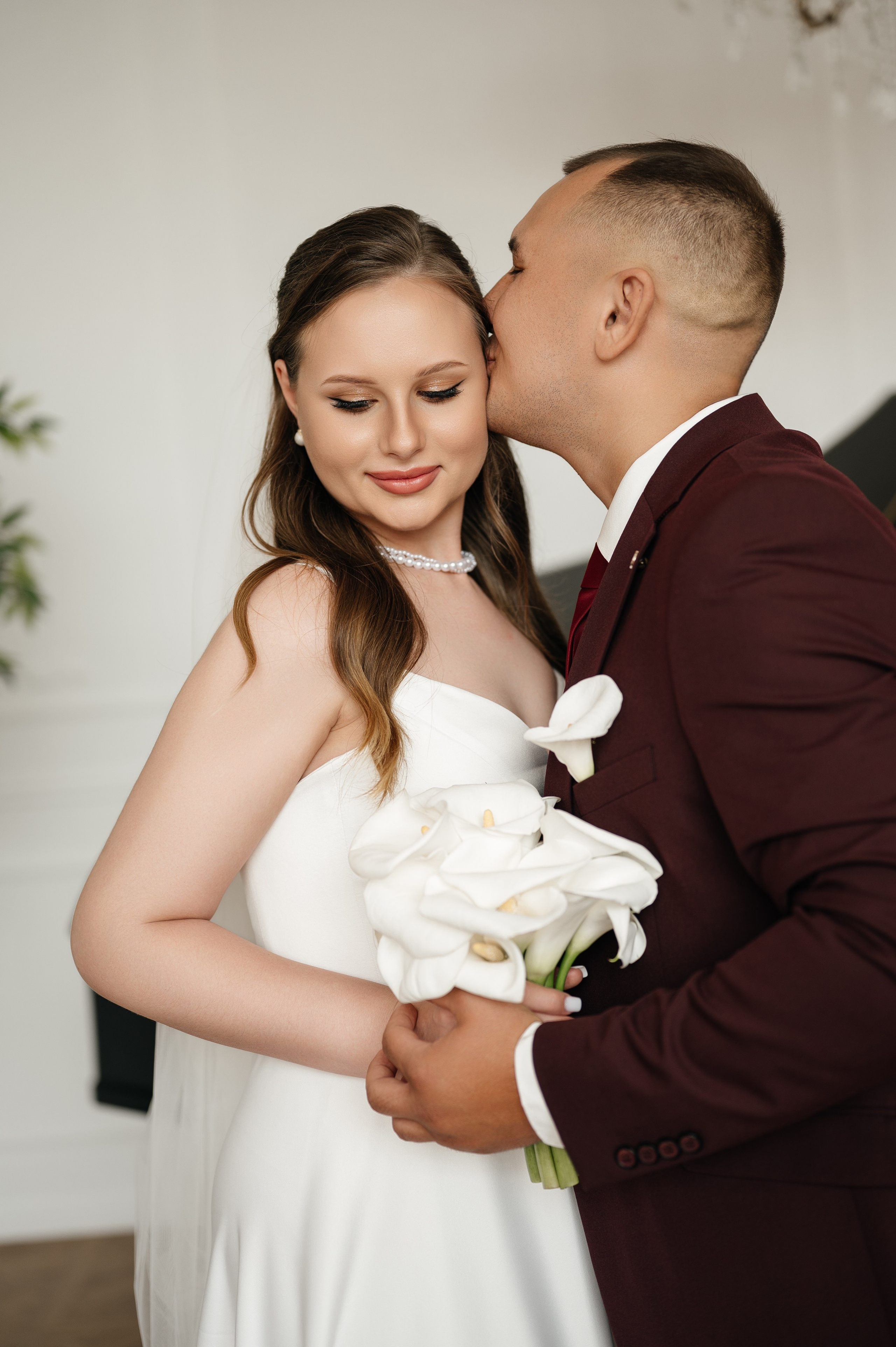 Загс (студия и прогулка). Свадебный и семейный фотограф в Краснодаре Алина Мельник