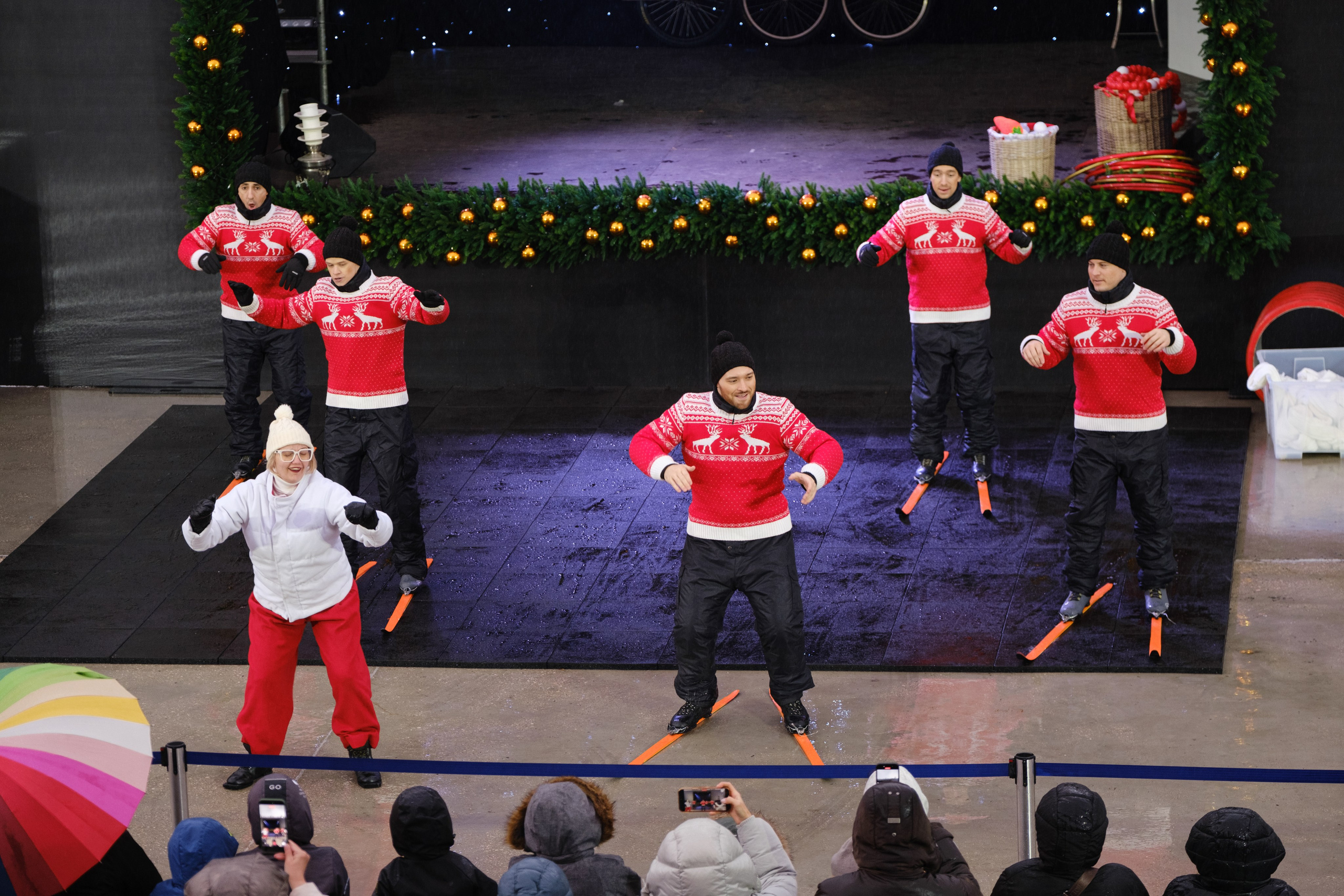 Новогодний репортаж из парка «Новый Херсонес» | Фотограф Илья Желдак. Профессиональная фотосъемка в Крыму. Натуральные эмоции и живые кадры. Забронируйте дату прямо сейчас!