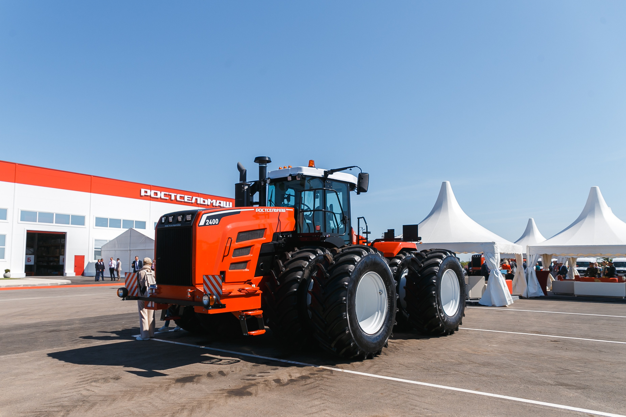 Открытие дилерского центра Ростсельмаш. Событийный фотограф Максим Бескоровайновнов