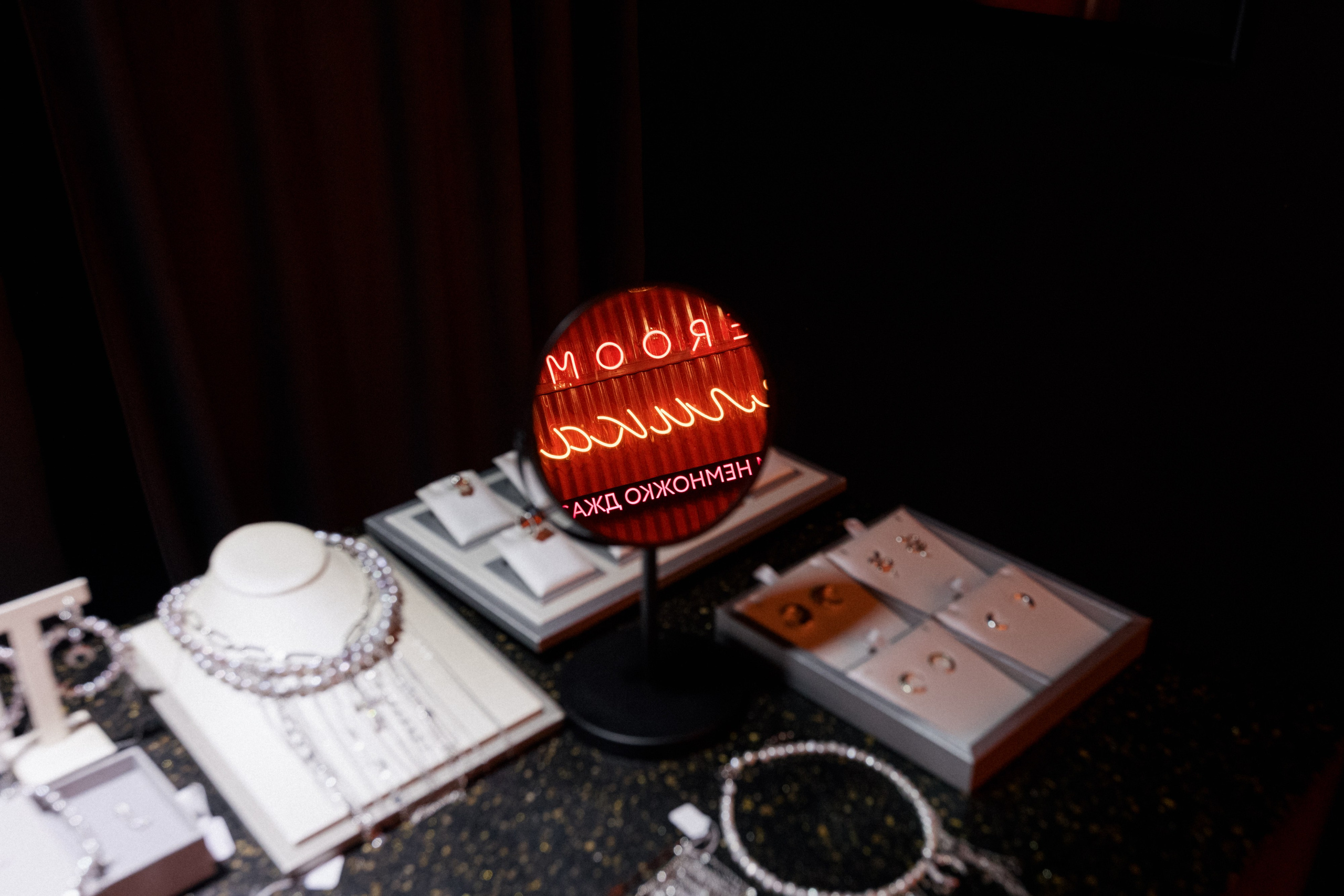 ELE AMU x PLUM — Показ новой коллекции брендов. СВОИ. ФОТООТЧЕТЫ-СОБЫТИЯ-МЕСТА