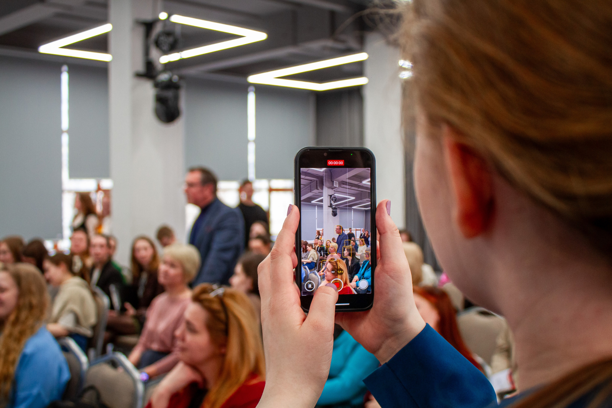 Ярмарка вакансий в Екатеринбургской академии современного искусства 2025