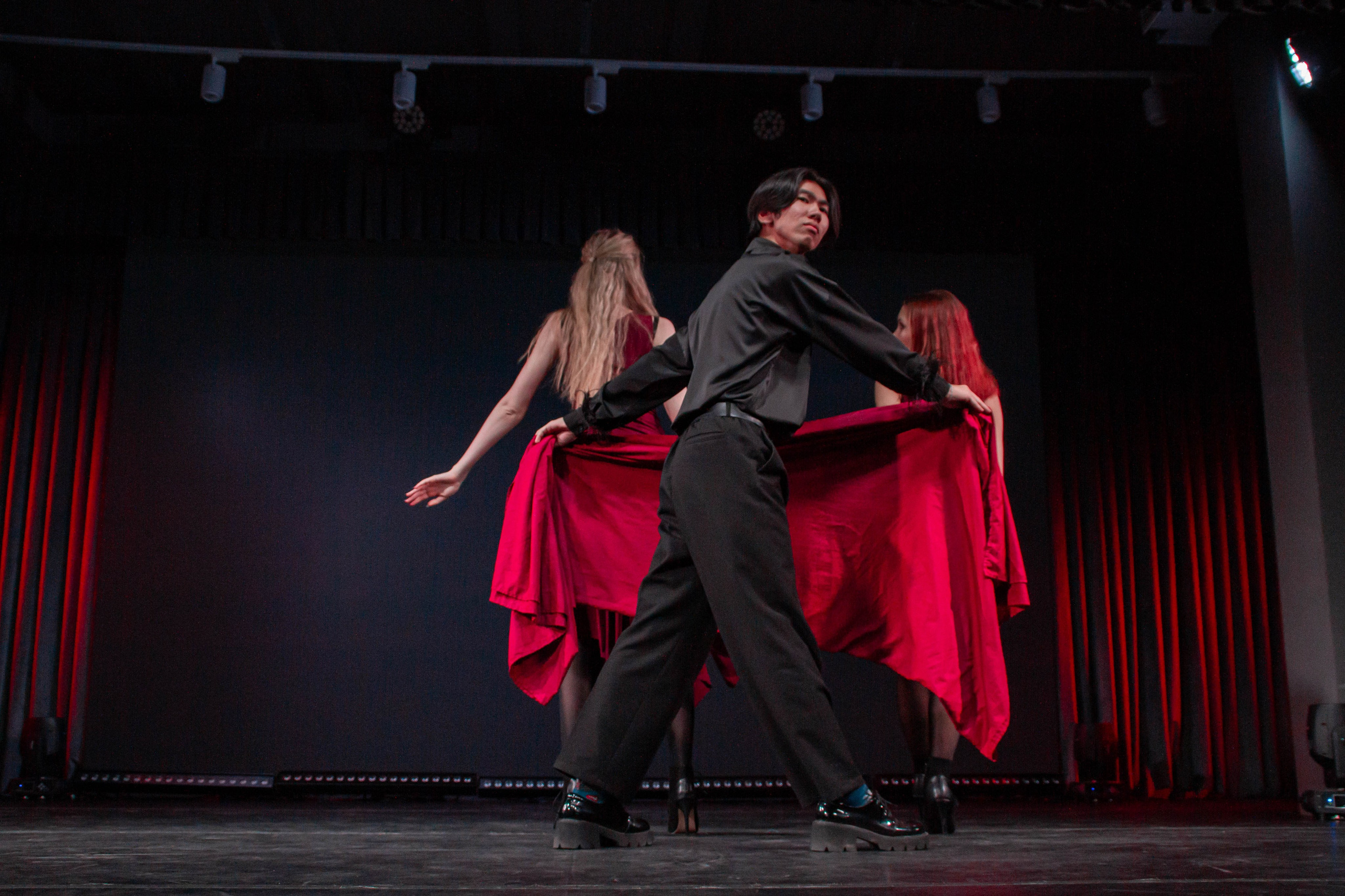 День первокурсника в Екатеринбургской академии современного искусства