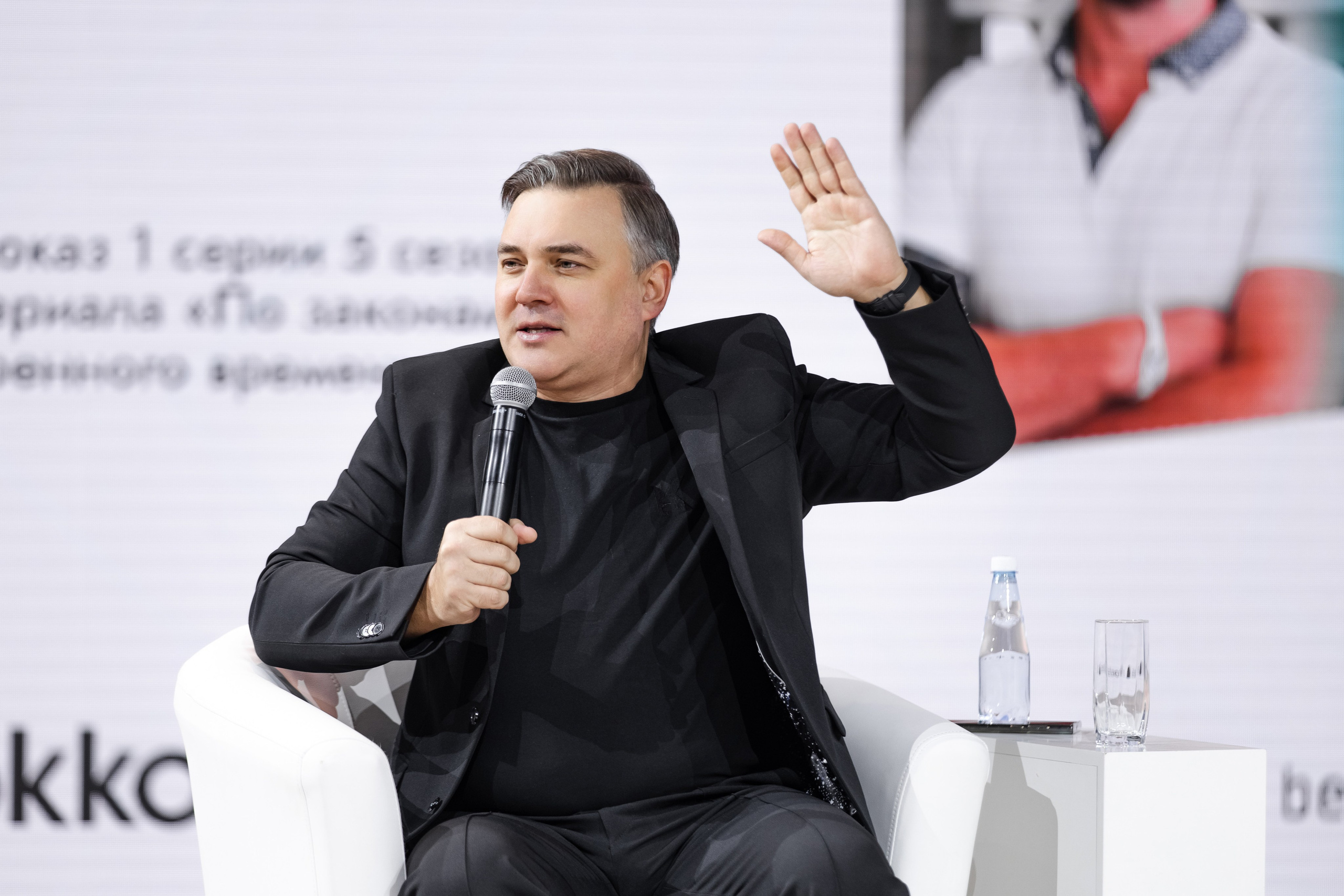 Выставка Россия: наша культура. Свадебный репортажный фотограф в Москве