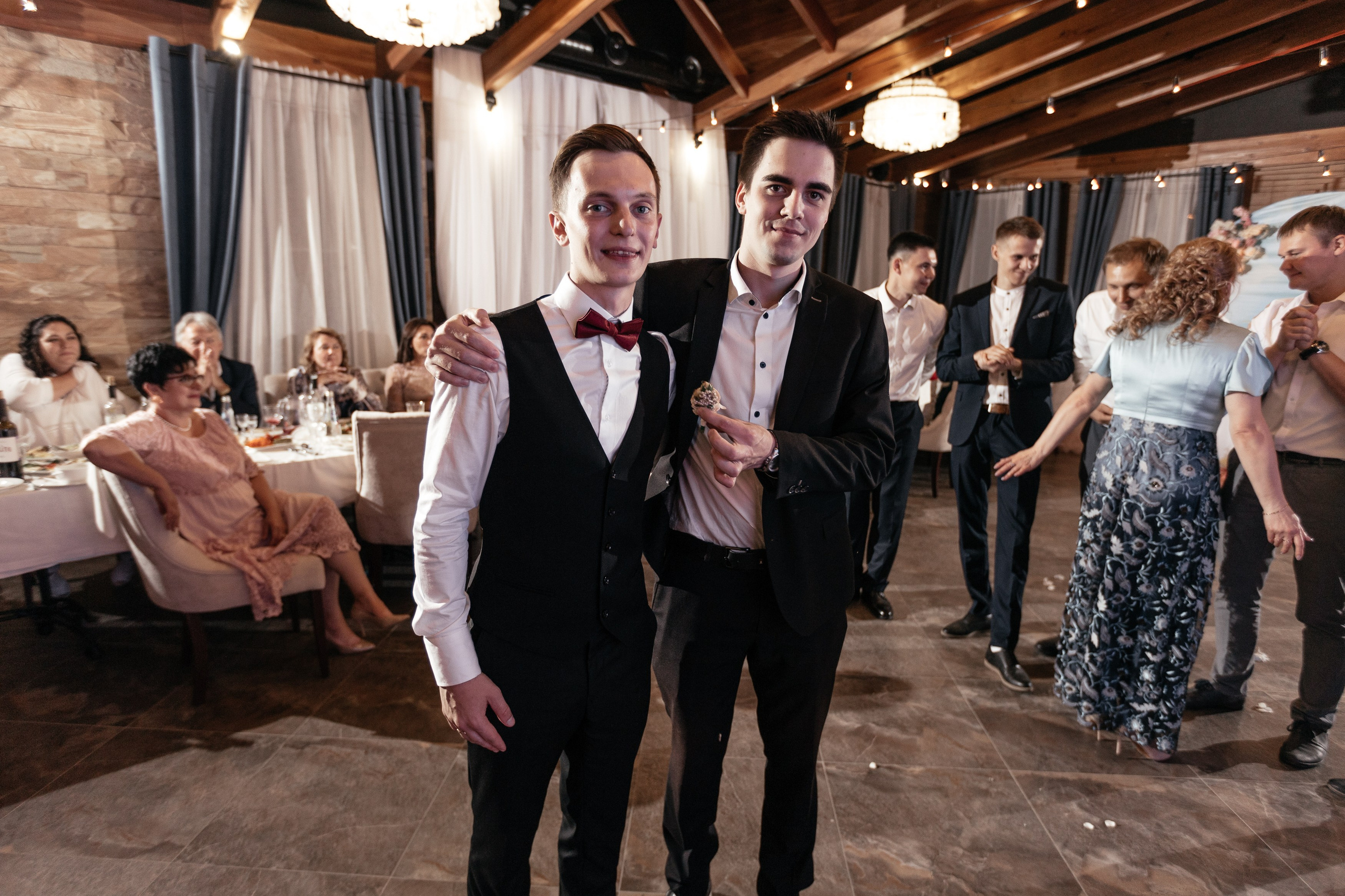 Свадебный фотограф Уфа — Руслан ГабдлисламовЖивые эмоции, красивые кадры, воспоминания на всю жизнь.Работаю по всей Республике Башкортоста. Свадебный фотограф Уфа Руслан Габдлисламов