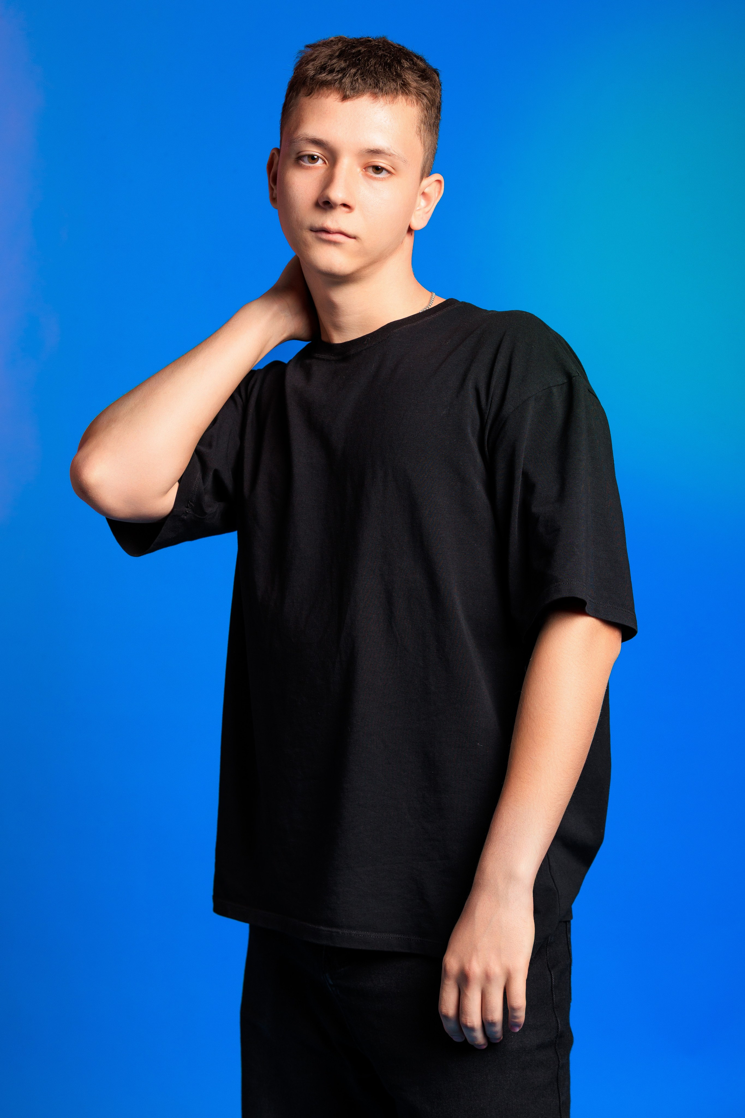 Смотреть фотки в фотостудии. Выпускные альбомы Геленджик, Новороссийск, Краснодар, Туапсе