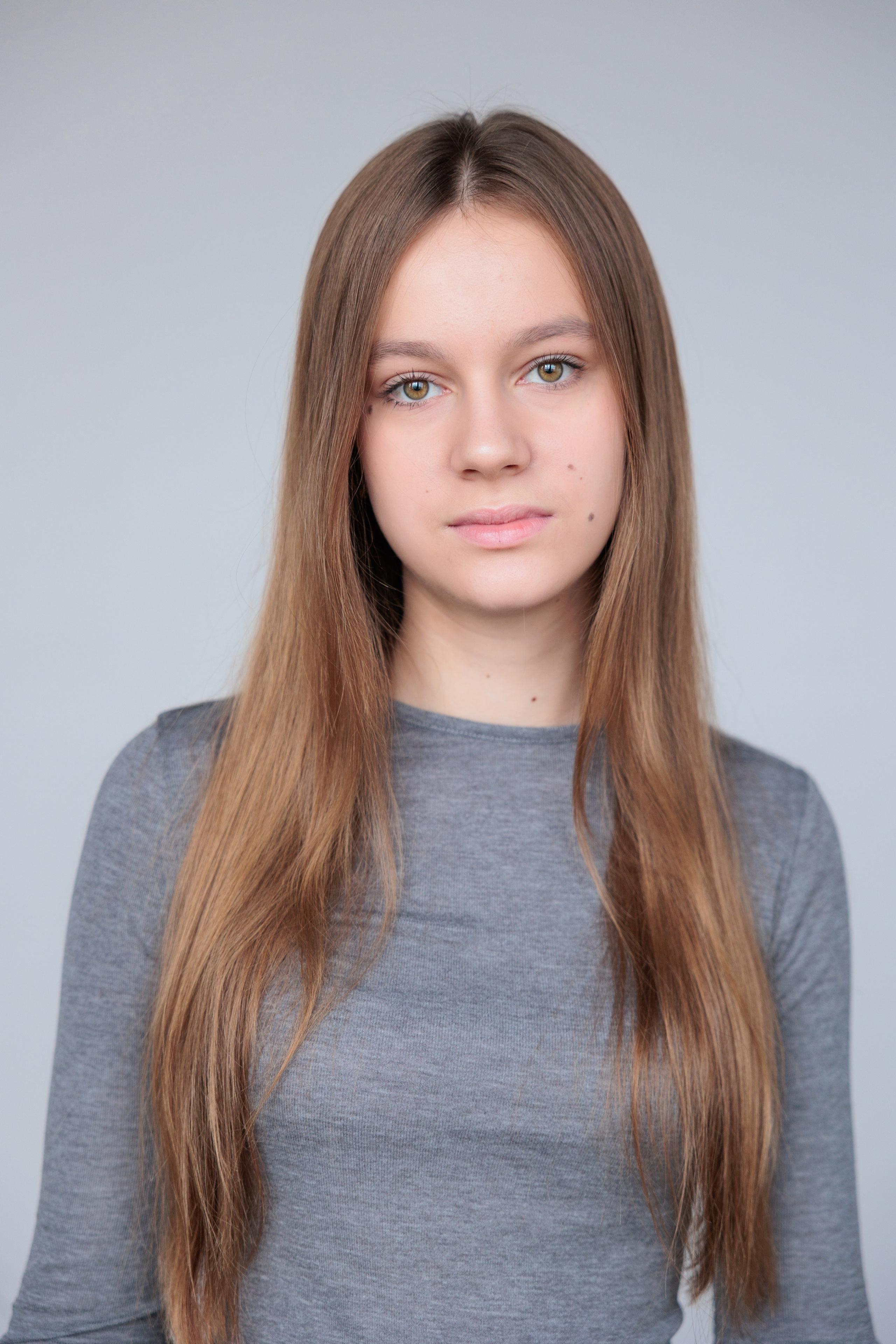 ПОЛИНА. Я фотограф из Москвы к Вашим услугам