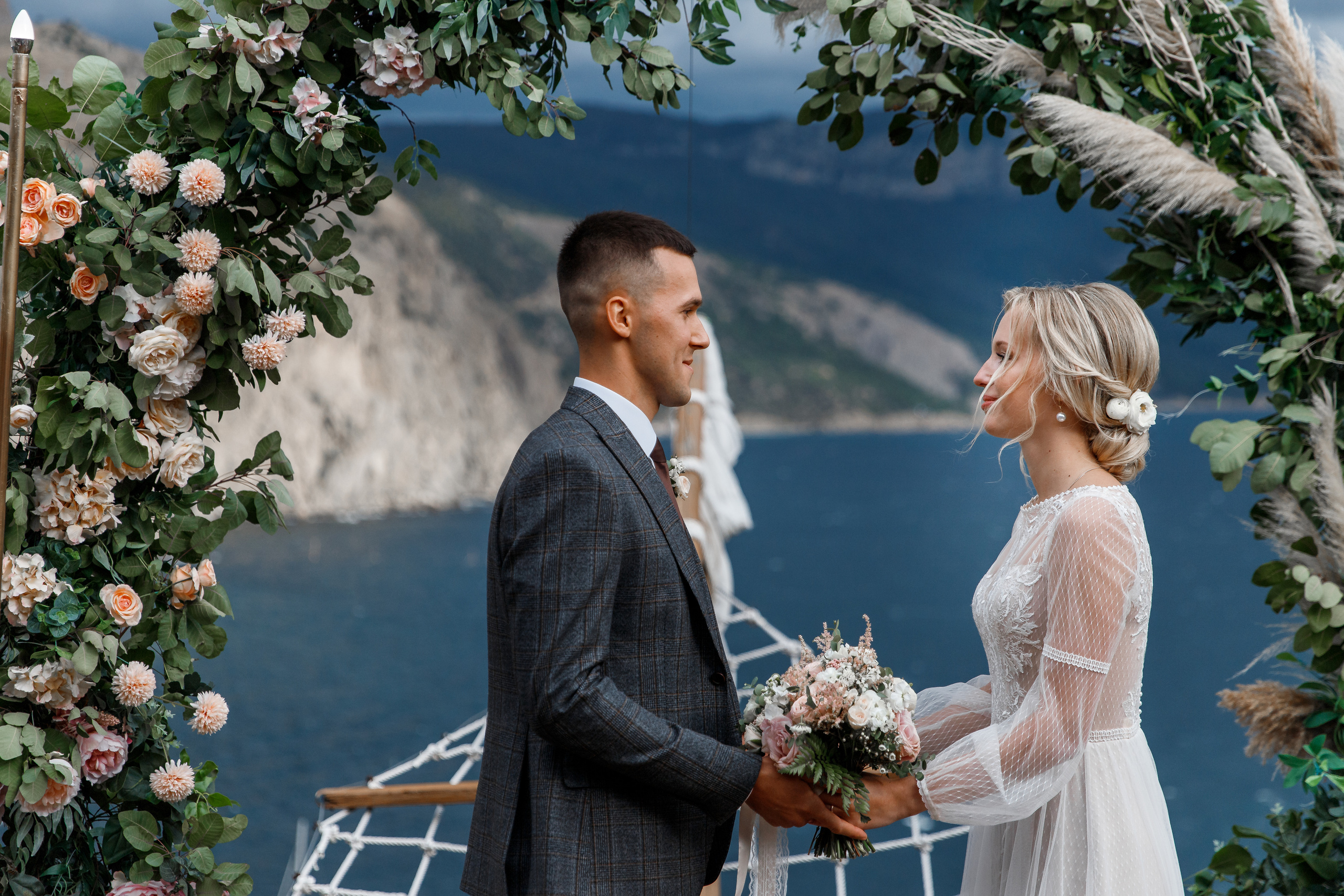 Анонс свадьбы Романа и Алены. Свадебный фотограф в Крыму и Севастополе Ольга Баскакова