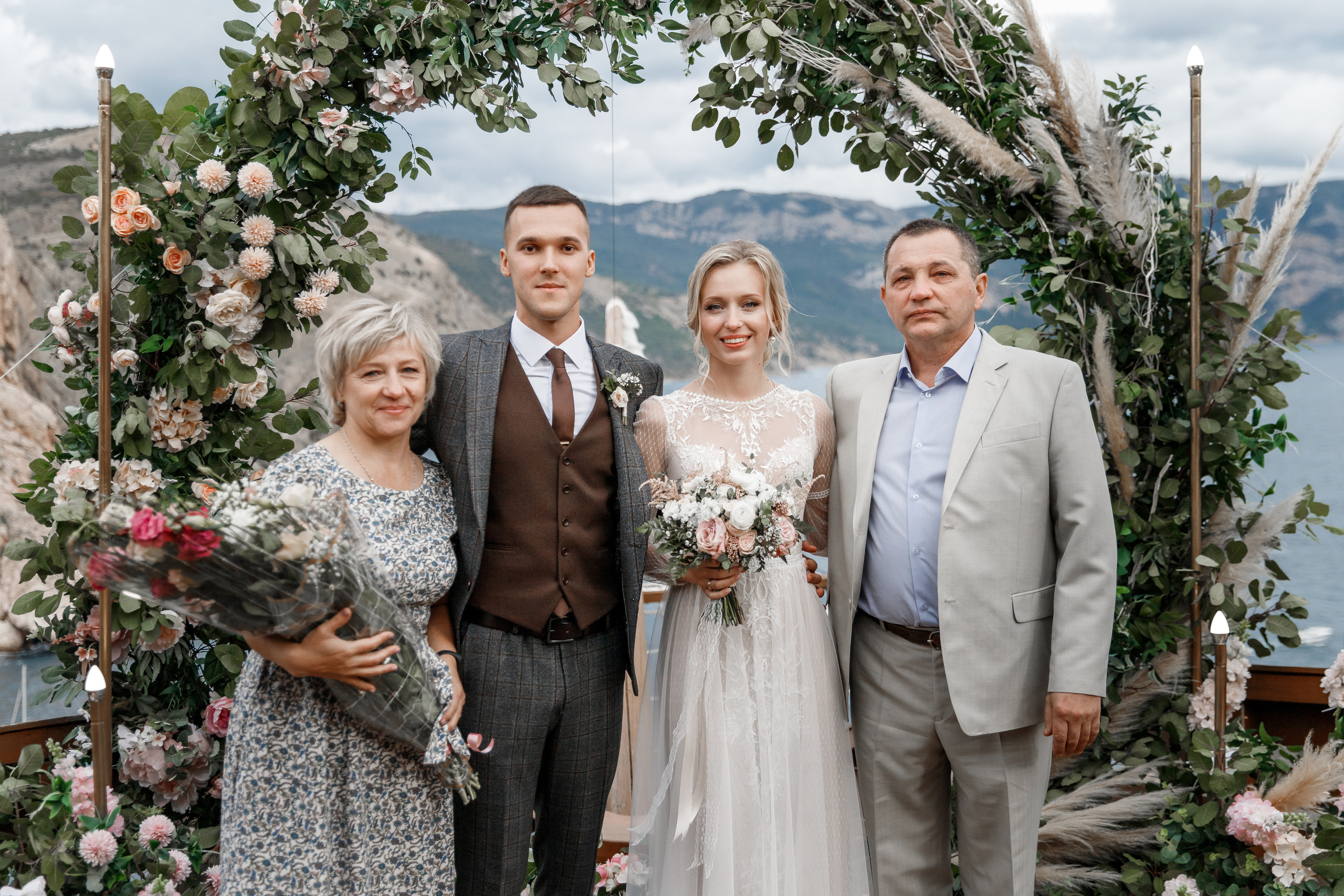 Анонс свадьбы Романа и Алены. Свадебный фотограф в Крыму и Севастополе Ольга Баскакова