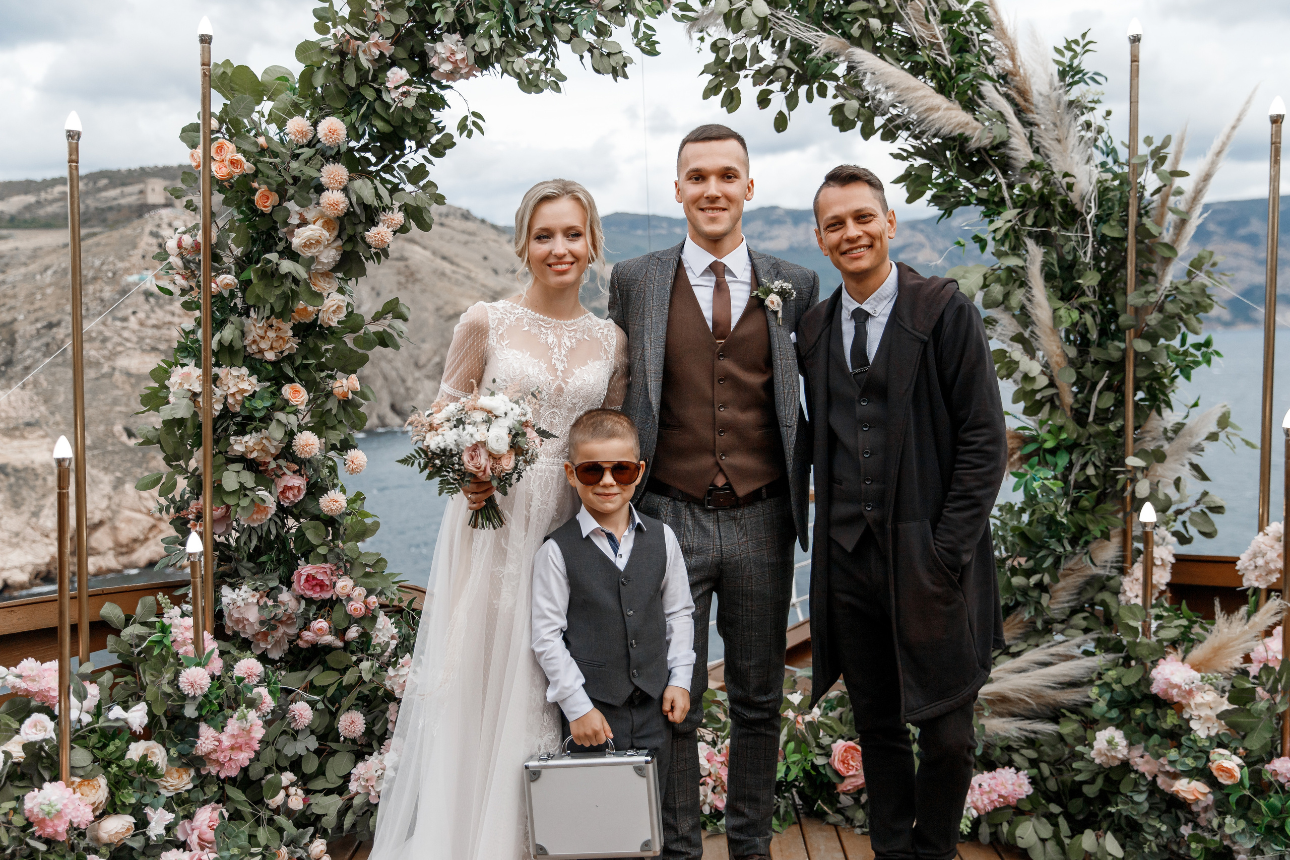 Анонс свадьбы Романа и Алены. Свадебный фотограф в Крыму и Севастополе Ольга Баскакова