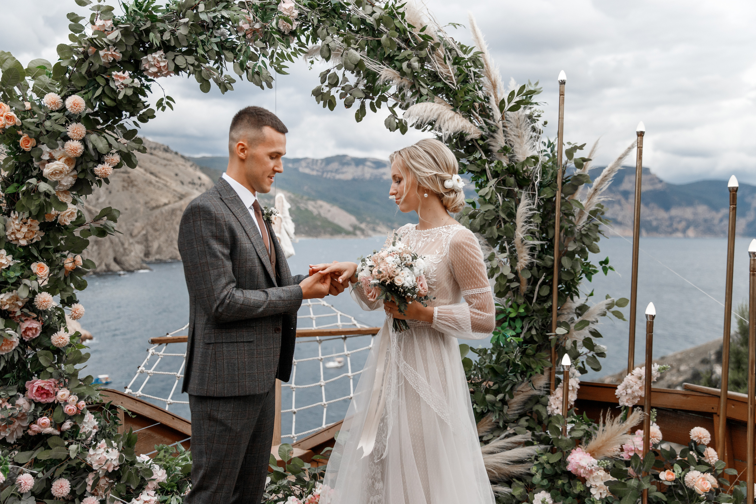 Анонс свадьбы Романа и Алены. Свадебный фотограф в Крыму и Севастополе Ольга Баскакова