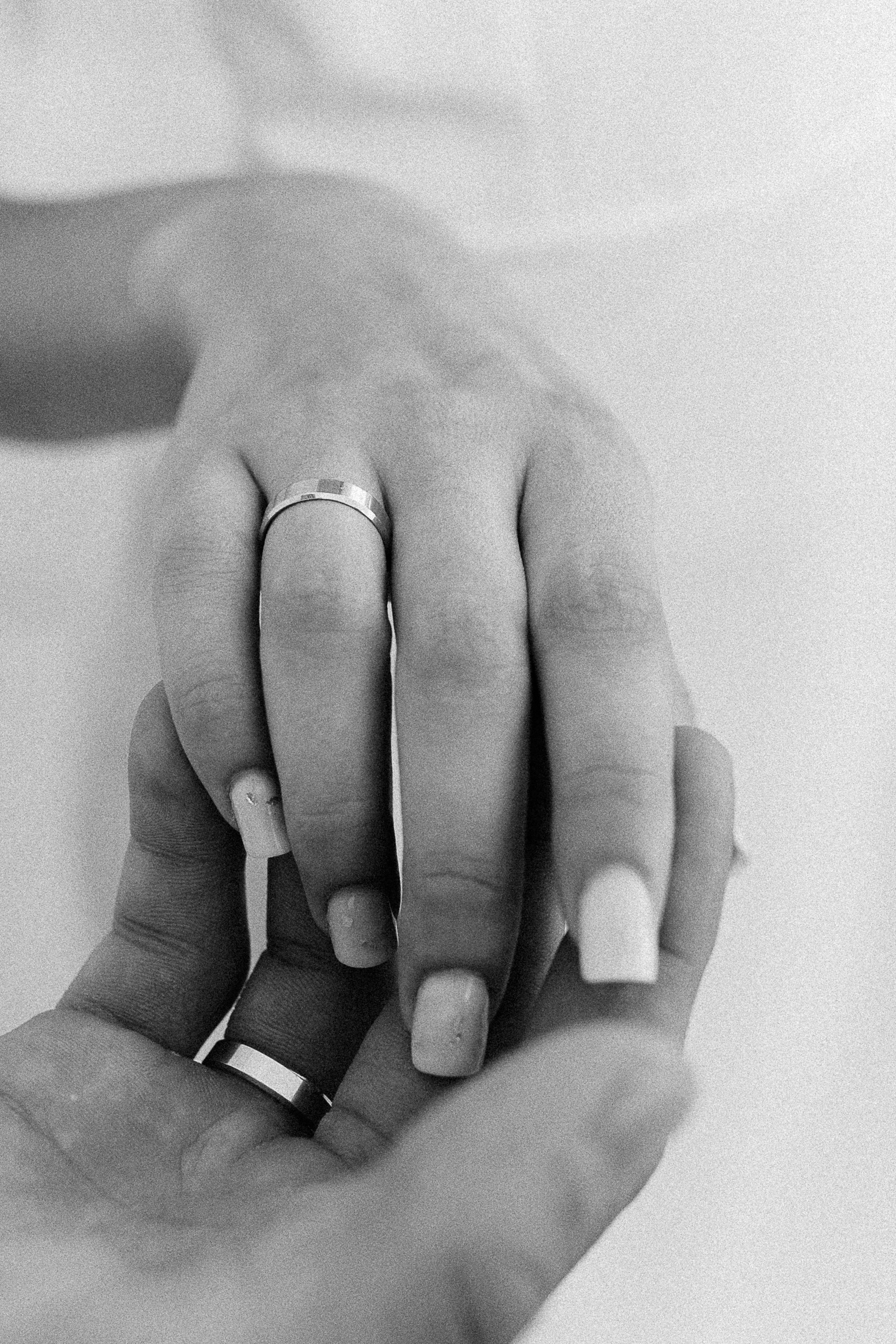 Свадебная фотосессия в парке Галицкого. Свадебный и семейный фотограф Виолетта Сидельникова. Краснодар, Россия, Беларусь, Европа