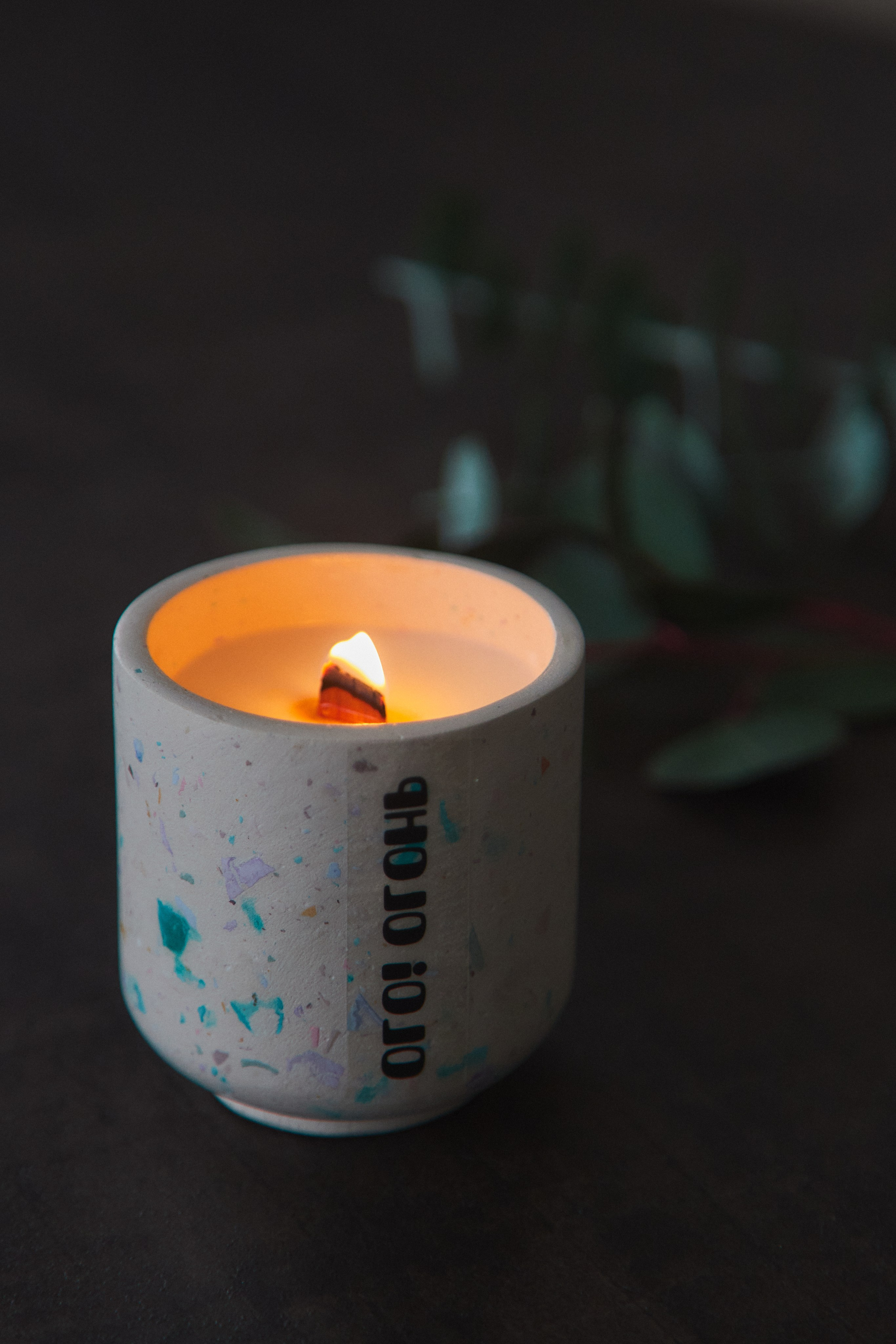 Свеча «ОГО-ОГОНЬ» в стакане с огнём — рекламная фотосессия.