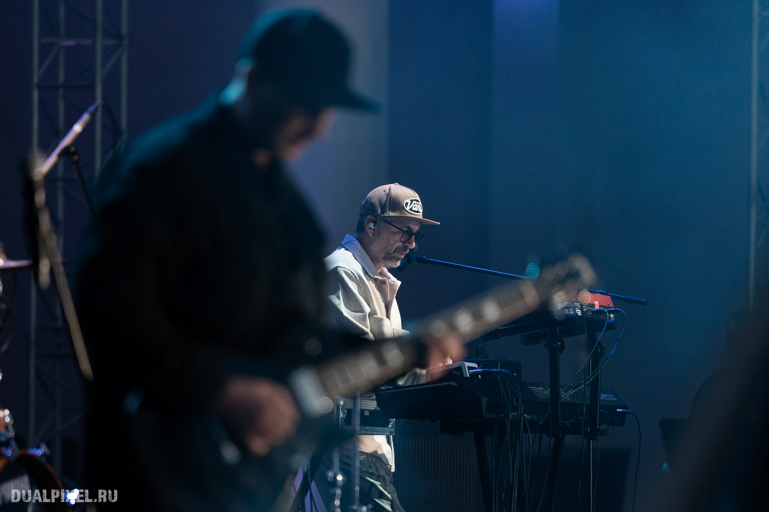 Танцы Минус. Магия музыки в кадре: Концертная Фотография