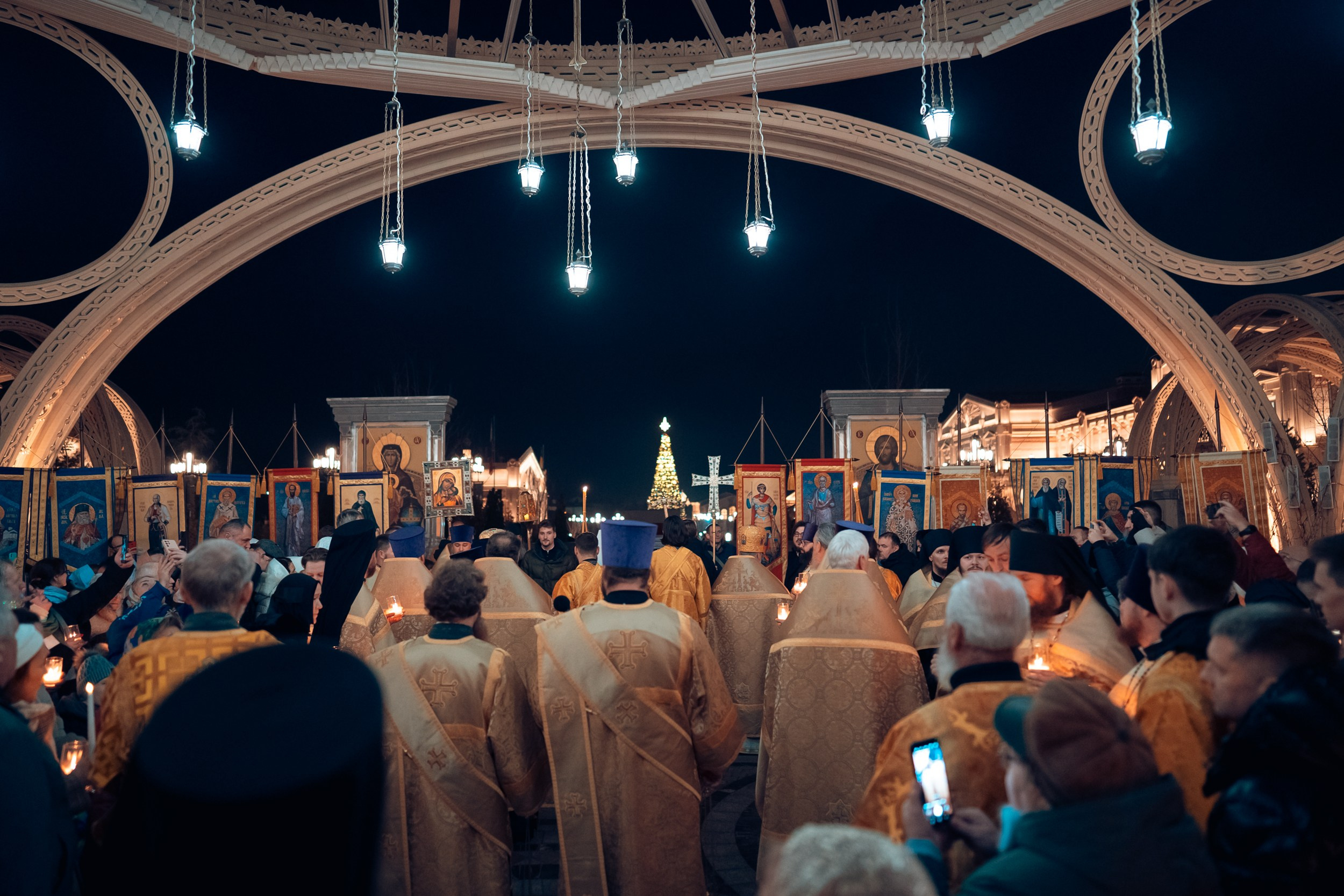 Божественная Литургия в новогоднюю ночь 2025 г, Херсонес Севастополь. Церковный фотограф Севастополь