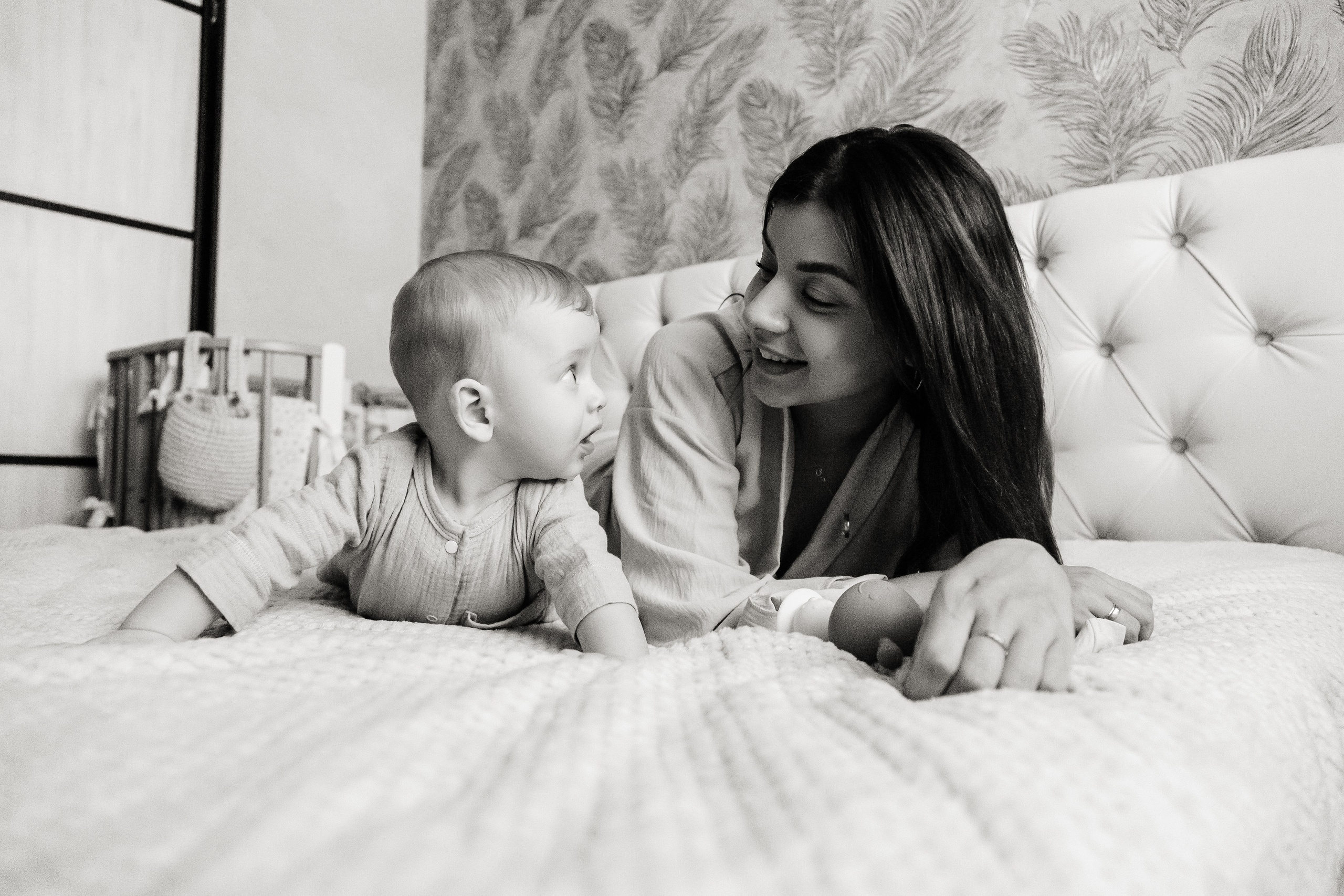 Домашняя съемка мамы с малышом Екатеринбург. ТОПовый фотограф новорожденных newborn и беременности, Екатеринбург