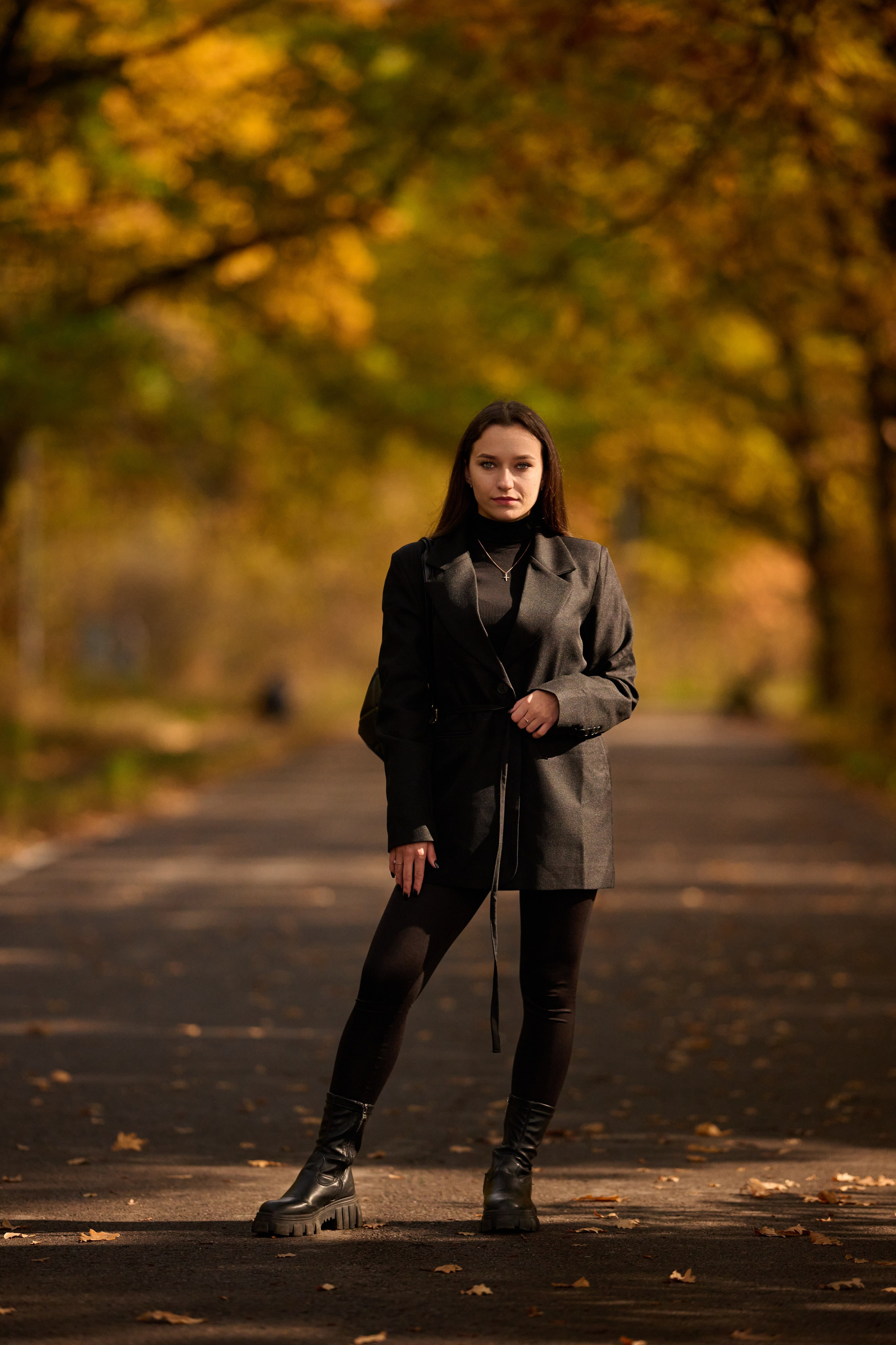 Фотосессия Елизаветы в осенних красках Старого Оскола. Профессиональный фотограф Старый Оскол, Губкин — свадьба, венчание, крещение, юбилей и день рождения