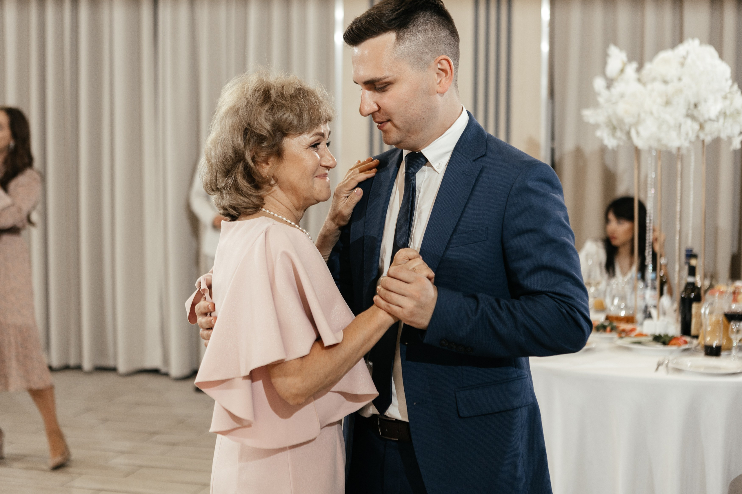 Свадебный фотограф Уфа — Руслан ГабдлисламовЖивые эмоции, красивые кадры, воспоминания на всю жизнь.Работаю по всей Республике Башкортоста. Свадебный фотограф Уфа Руслан Габдлисламов