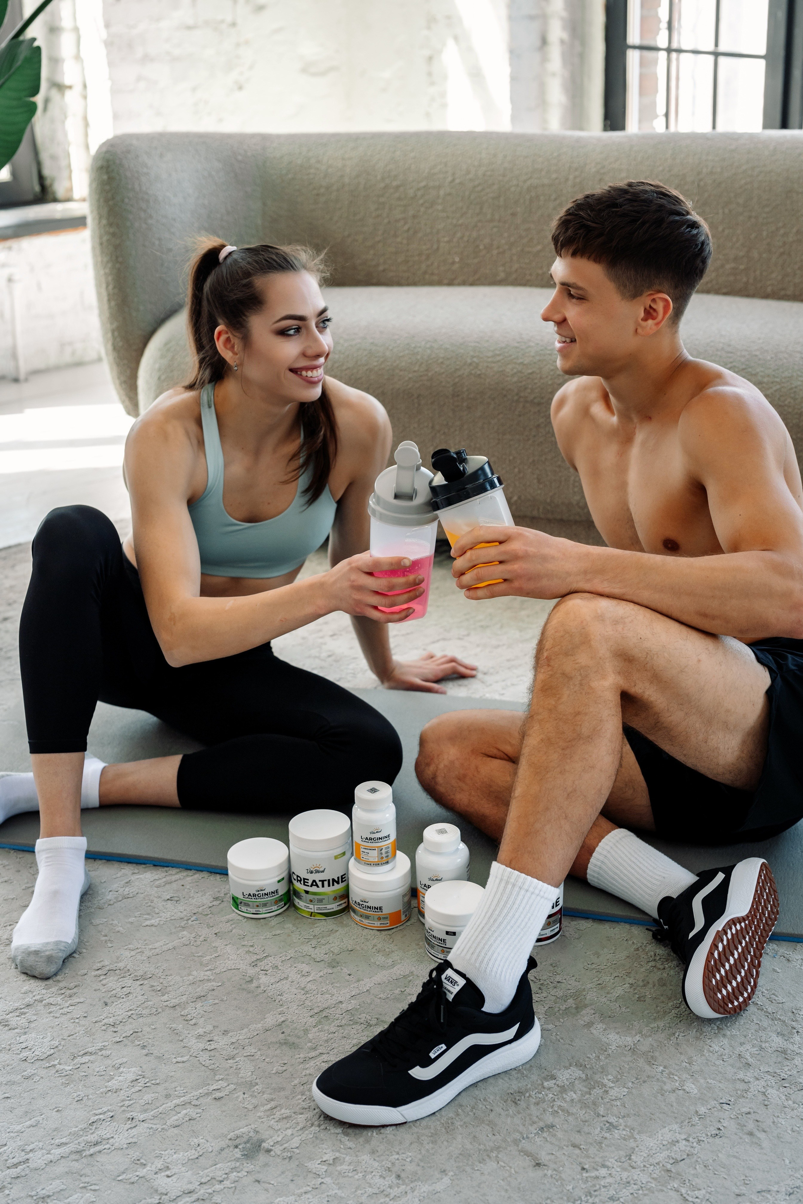 Съемка товаров для маркетплейсов (Wildberries, Ozon, Яндекс.Маркет). Фотограф товаров для соцсетей - инстаграм, вконтакте. Контент-фотограф в Москве Хныкина Лена